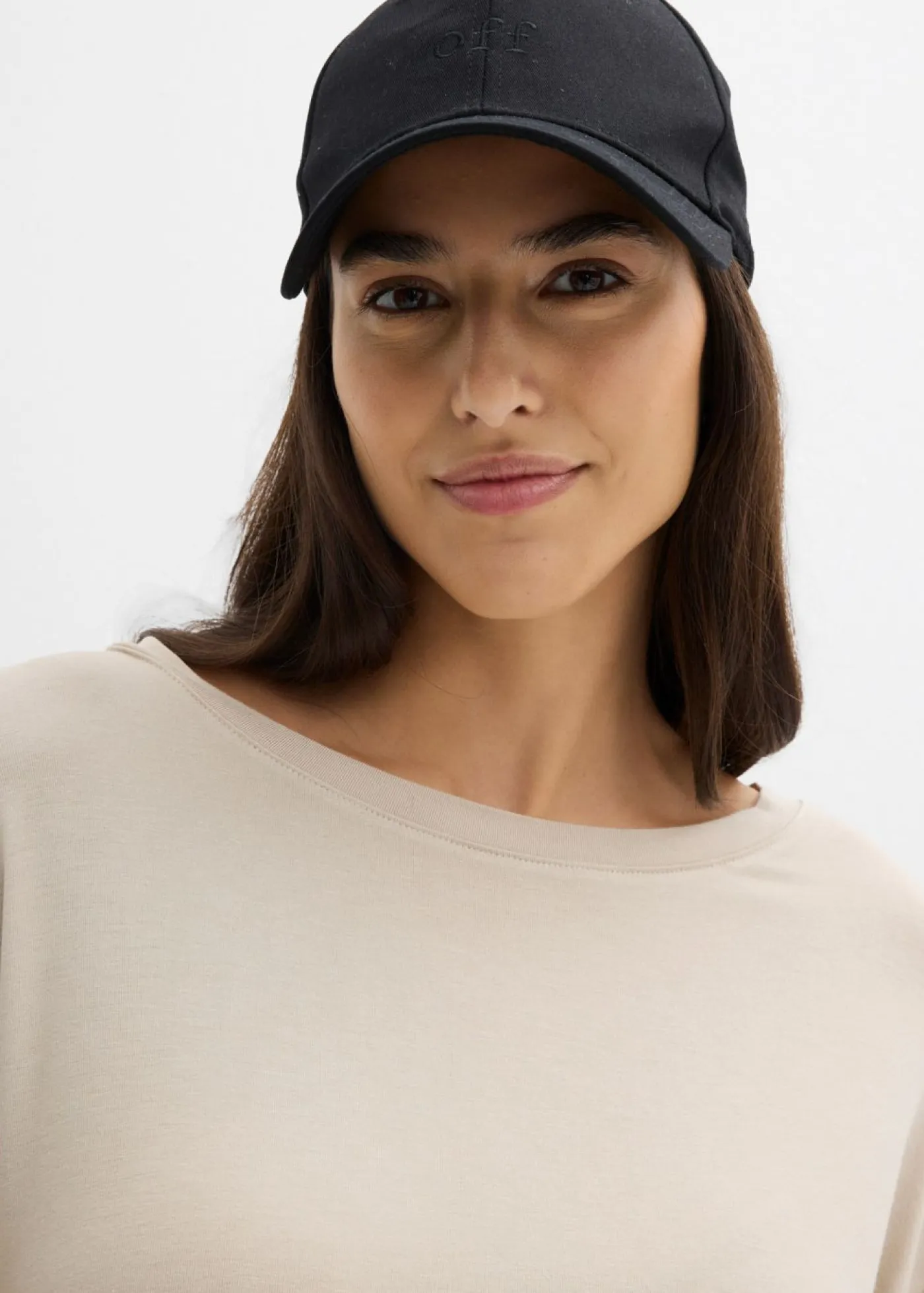 bonprix bonprix Camisetas>Camiseta holgada de mezcla fluida de viscosa y elastano Arena