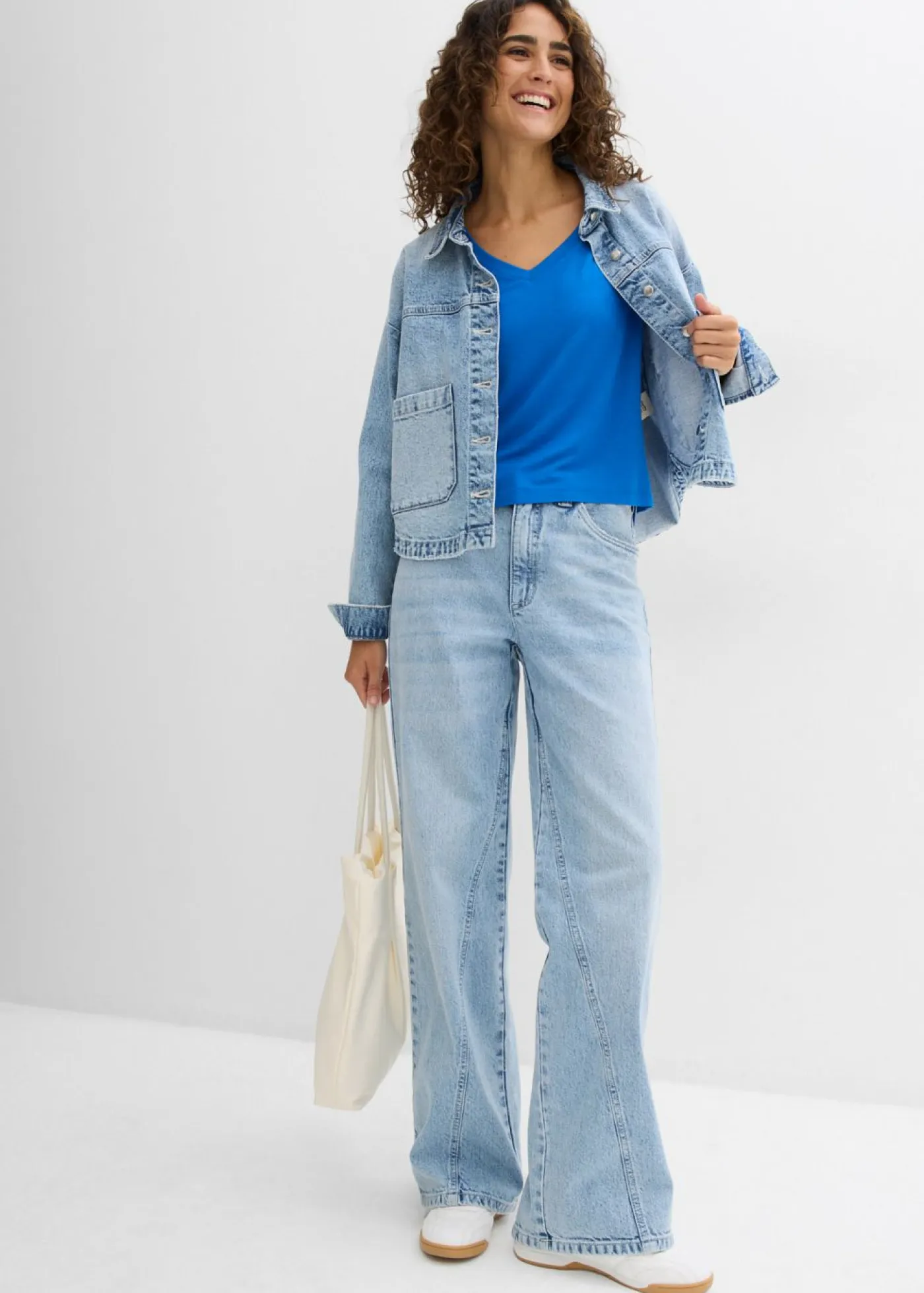 bonprix bonprix Camisetas>Camiseta holgada de mezcla de viscosa fluida Azur