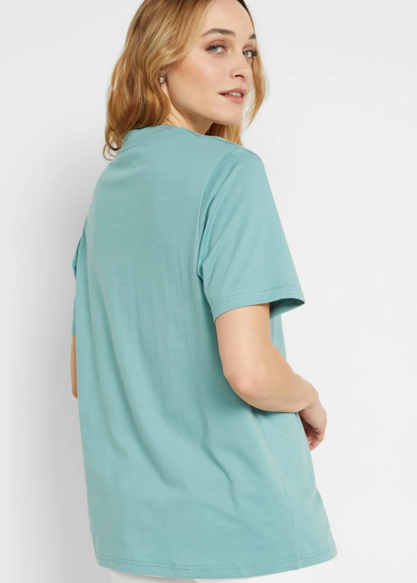 bonprix bonprix Básicos|Camisetas>Camiseta larga ancha con cuello en V, manga corta (5 unidades) lavanda + salvia fumé+ rosa pálido + negro + blanco