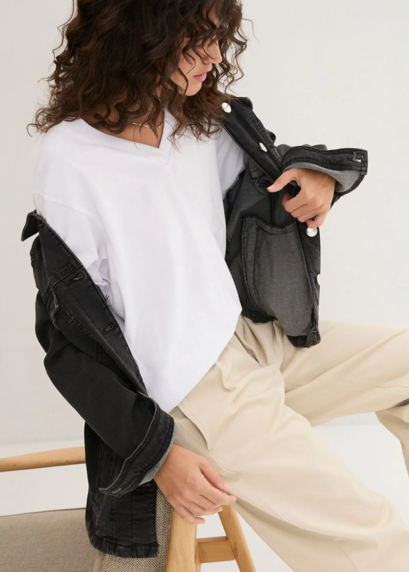 Mujer bonprix bonprix Camiseta larga ancha con cuello en V, manga corta (5 unidades)