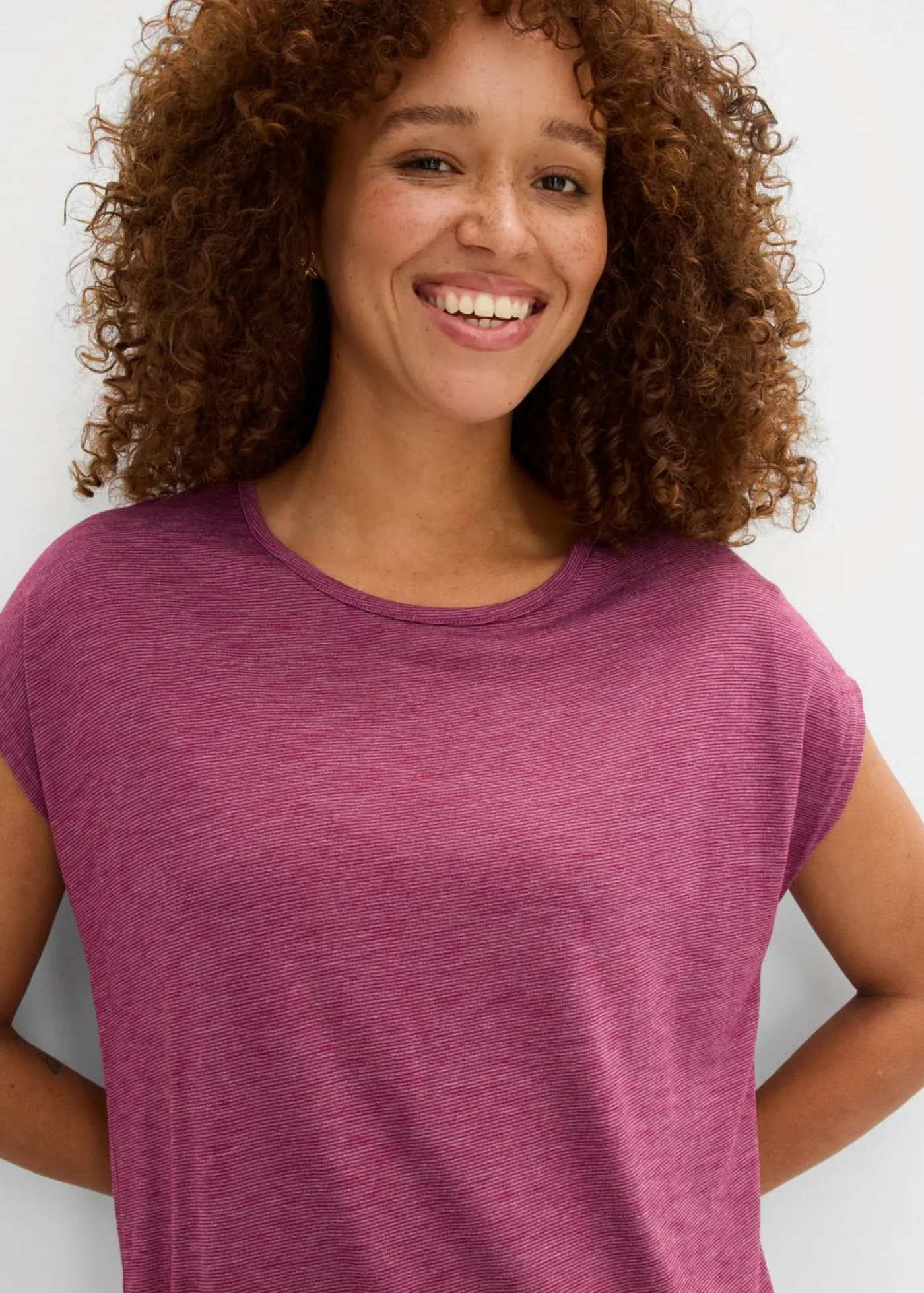 bonprix bonprix Camisetas>Camiseta larga de mezcla de viscosa Baya