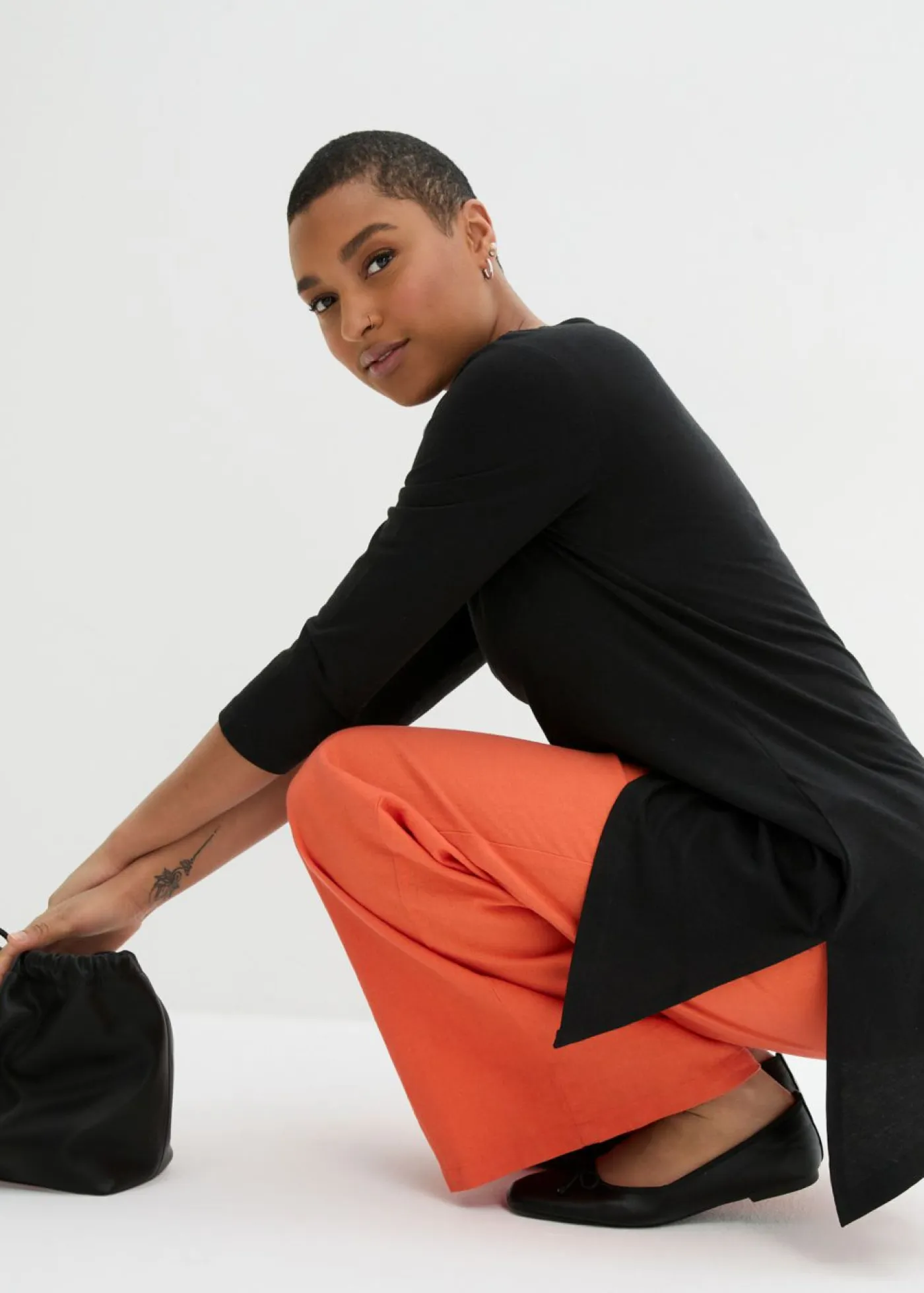 bonprix bonprix Camisetas|Novedades>Camiseta larga de mezcla de viscosa y algodón Negro