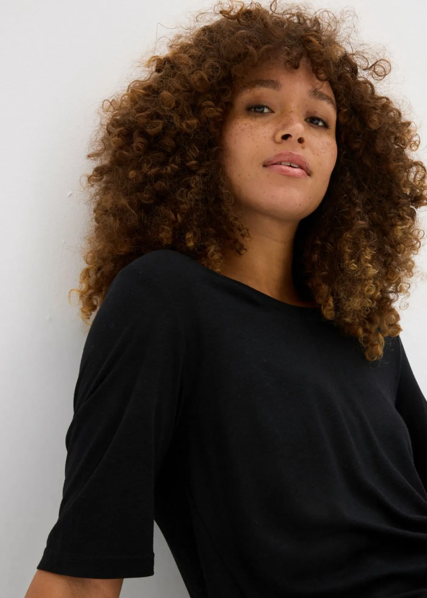 bonprix bonprix Básicos|Camisetas>Camiseta larga de viscosa suave Negro