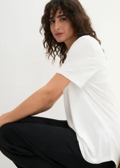 bonprix bonprix Básicos|Camisetas><noscript><img width=