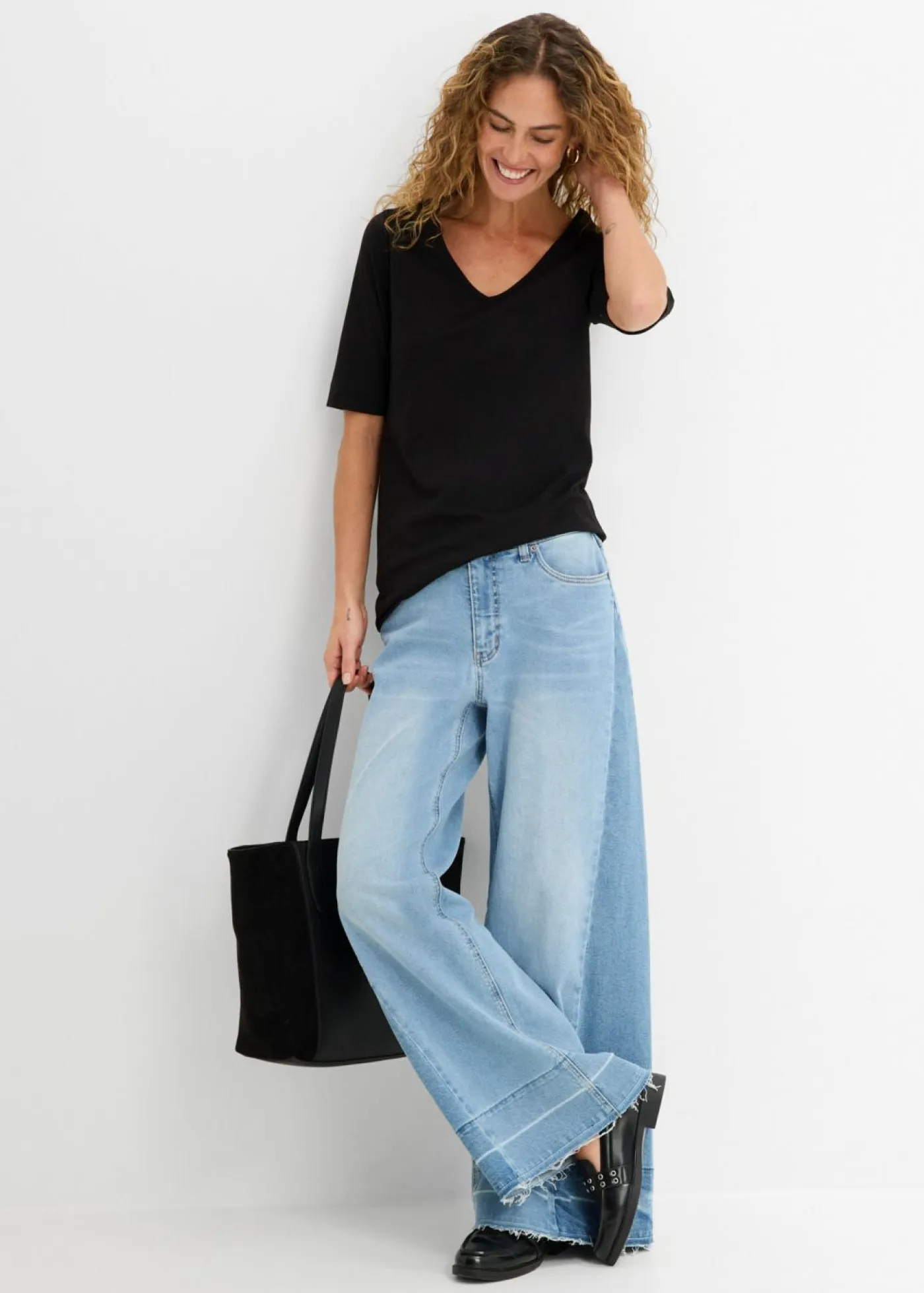 bonprix bonprix Básicos|Camisetas>Camiseta larga favorecedora Negro