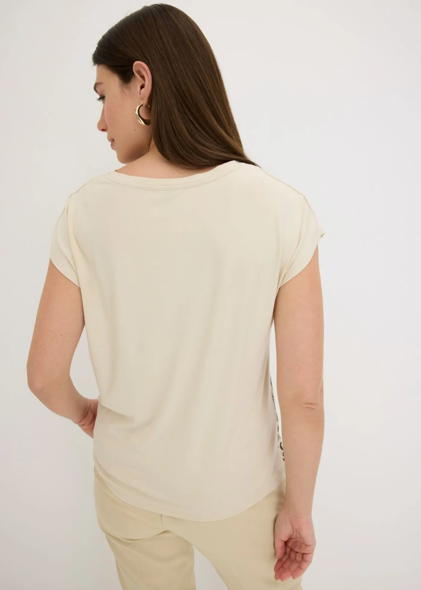 bonprix bonprix Camisetas>Camiseta oversize con cinta de encaje crudo-verde oliva