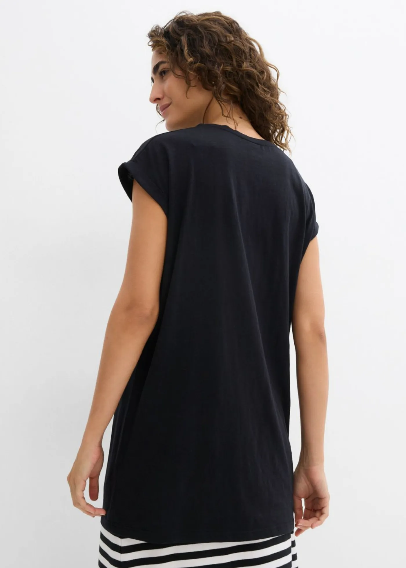 bonprix bonprix Básicos|Camisetas>Camiseta tipo boxy de algodón orgánico puro Negro