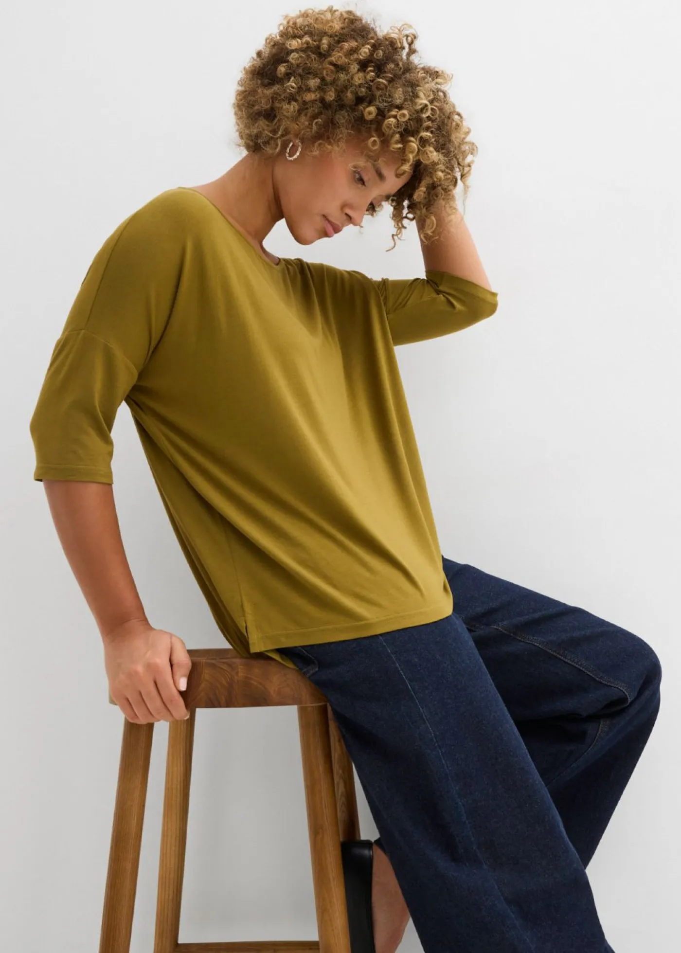 bonprix bonprix Camisetas|Novedades>Camiseta tipo boxy de mezcla de viscosa suave Verde-natural
