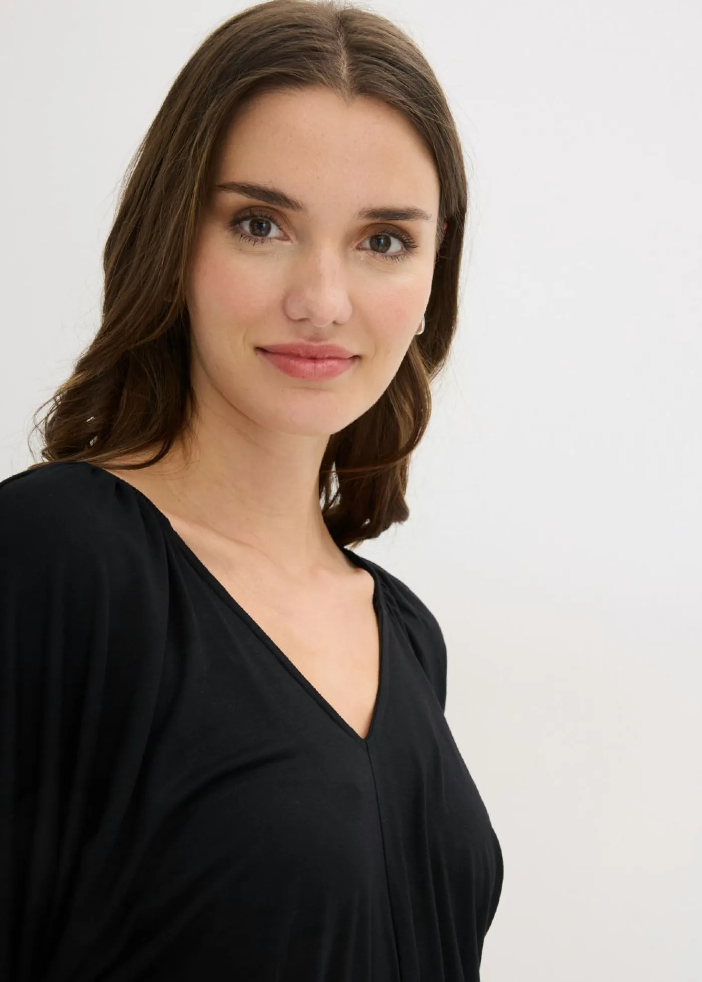 bonprix bonprix Camisetas>Camiseta tipo túnica en mezcla de viscosa Negro