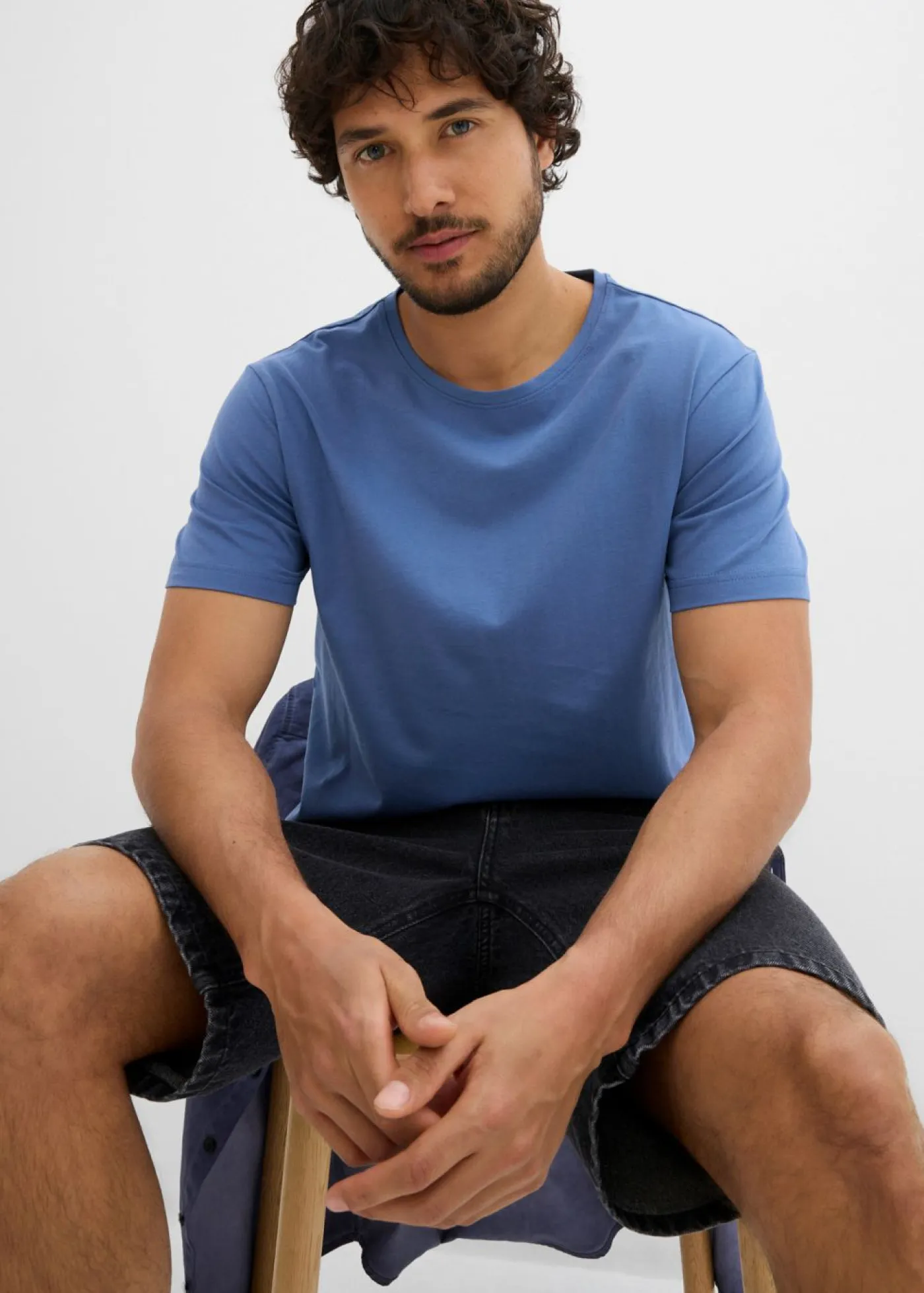 bonprix bonprix Básicos En Rebajas|Ropa Deportiva>Camiseta (5 unidades) Gris piedra + denim + gris + azul almirante + azul marino