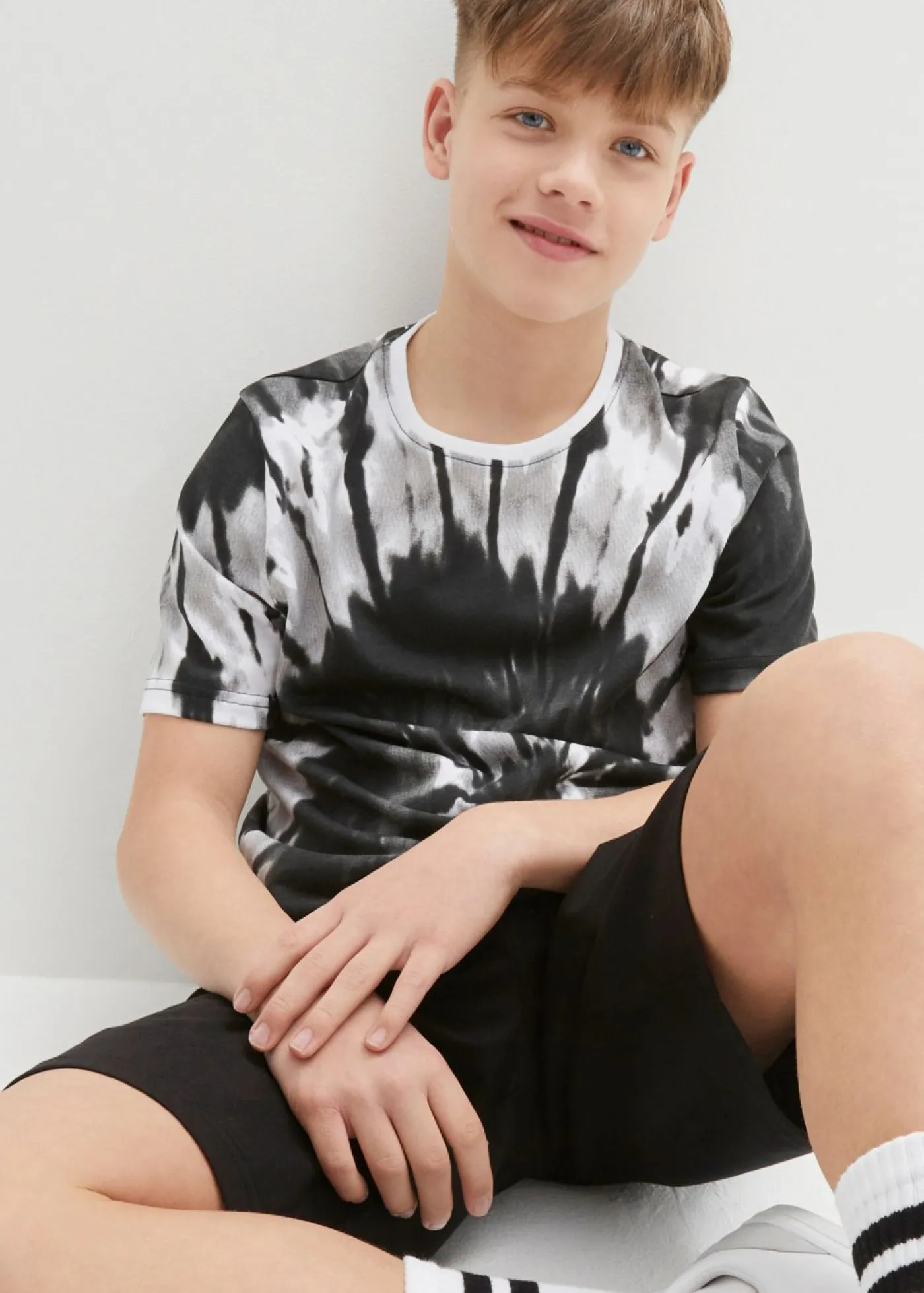 Niños bonprix bonprix Camiseta y pantalón corto para niños (2 piezas)