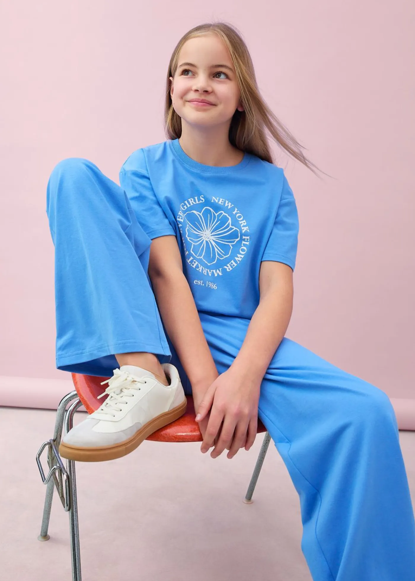 Niños bonprix bonprix Camiseta y pantalón de punto (2 piezas) de mezcla de algodón elástico