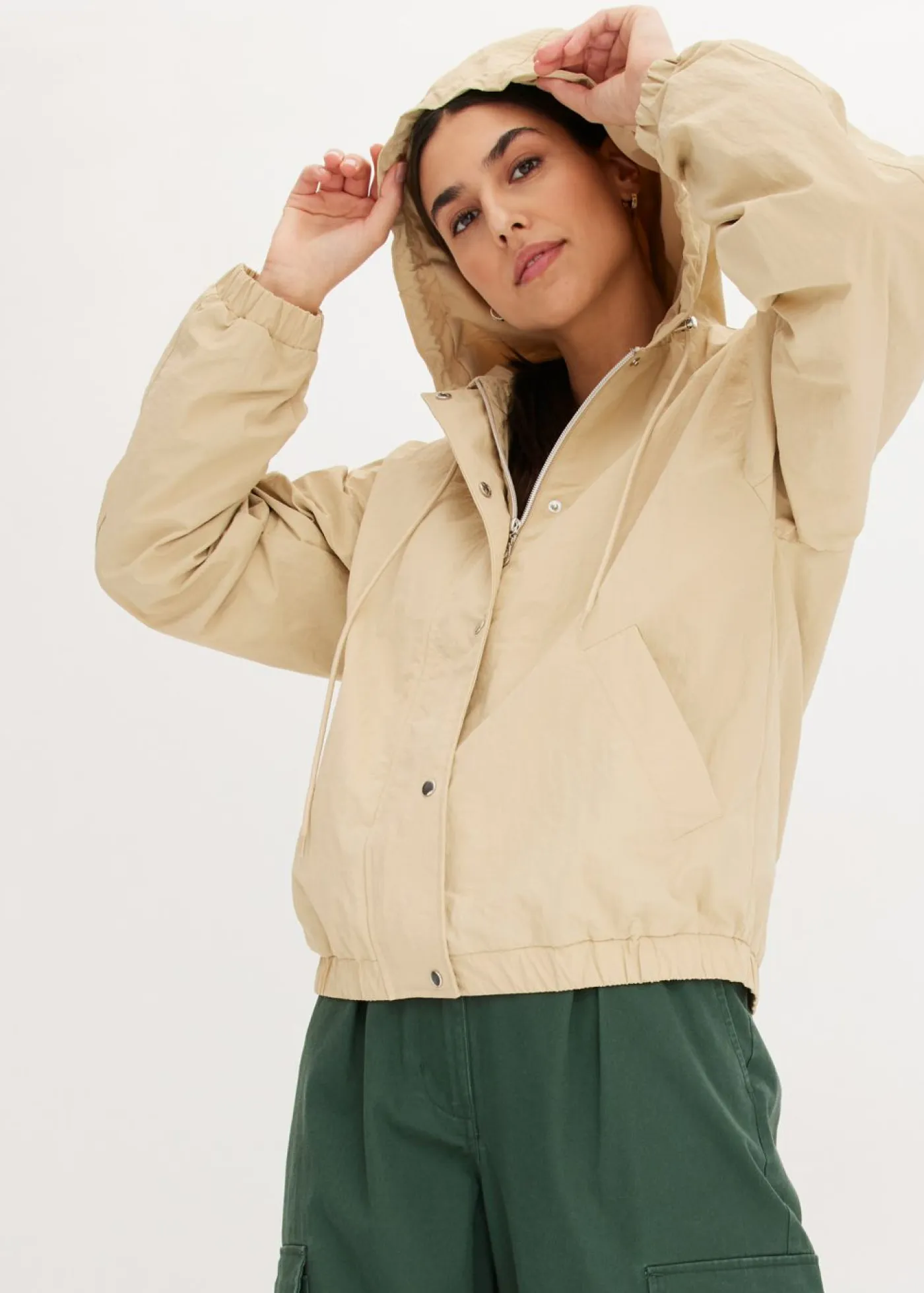 bonprix bonprix Esenciales|Chaquetas Y Abrigos>Cazadora holgada Beige verdoso