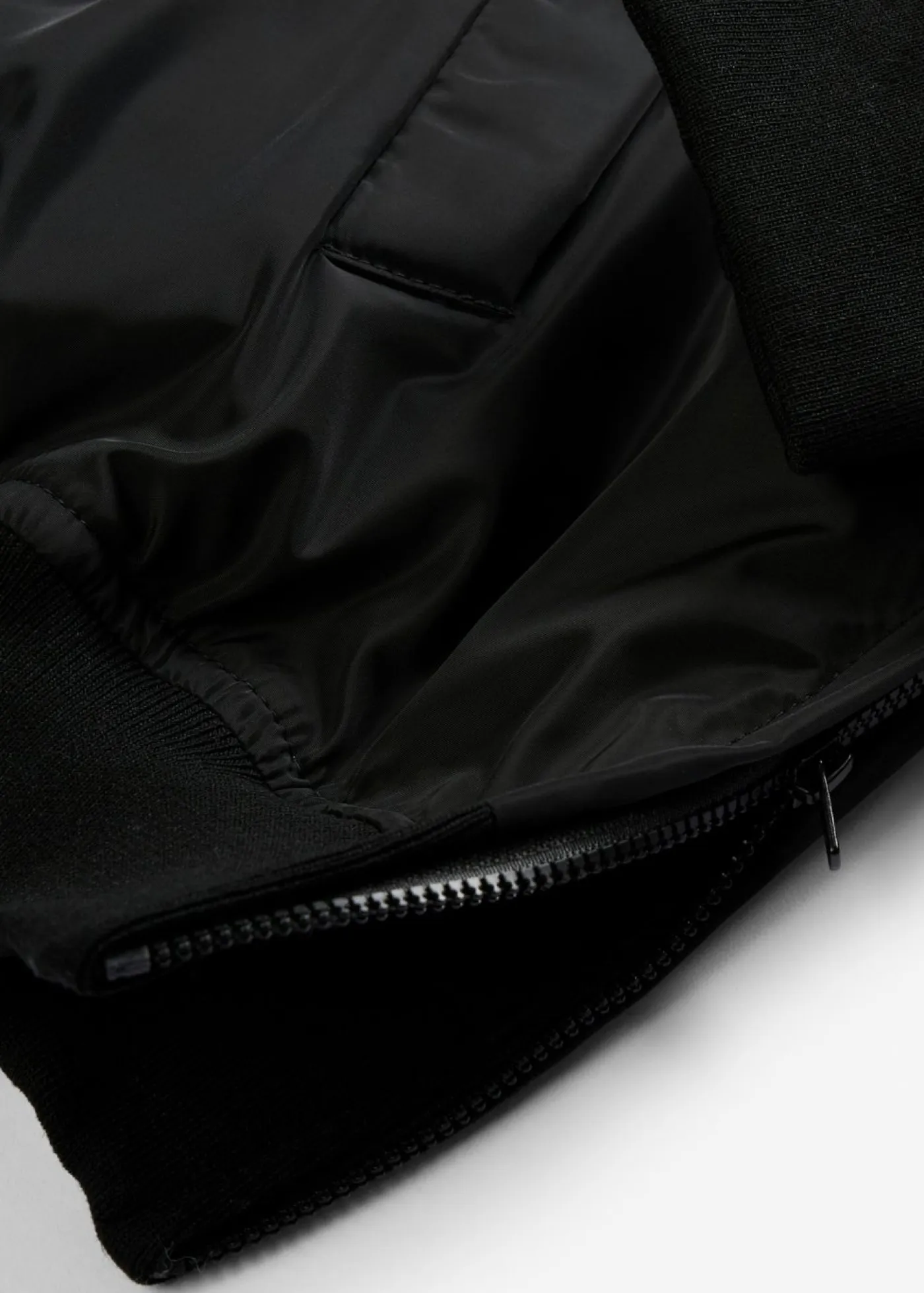 Mujer bonprix bonprix Cazadora ligeramente acolchada