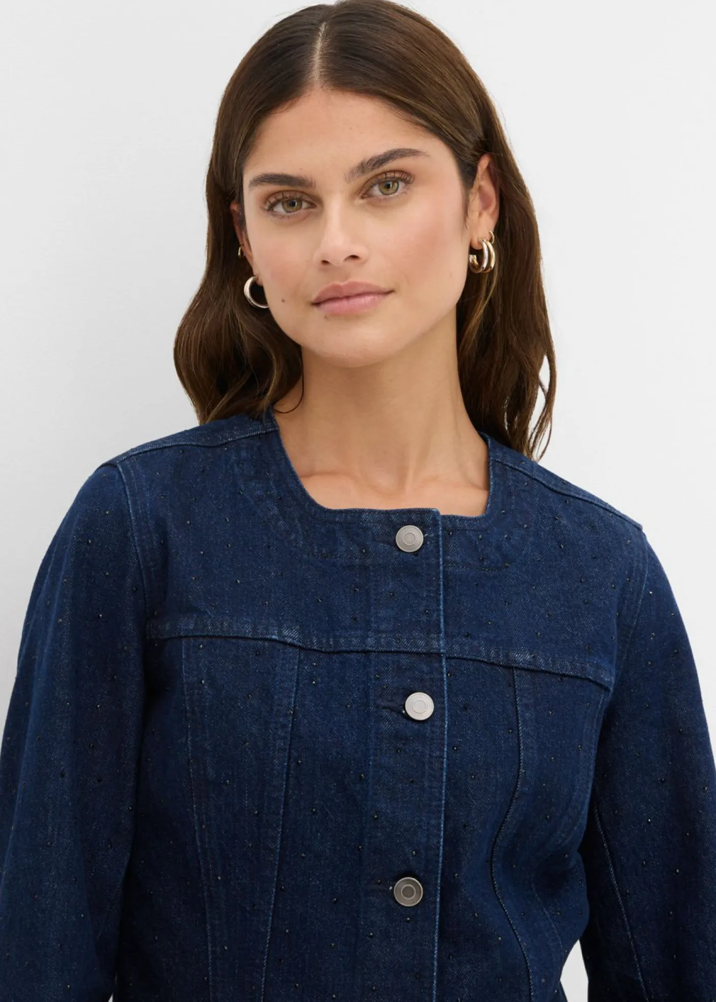 bonprix bonprix Chaquetas Y Abrigos>Cazadora vaquera con piedras brillantes Azul oscuro denim