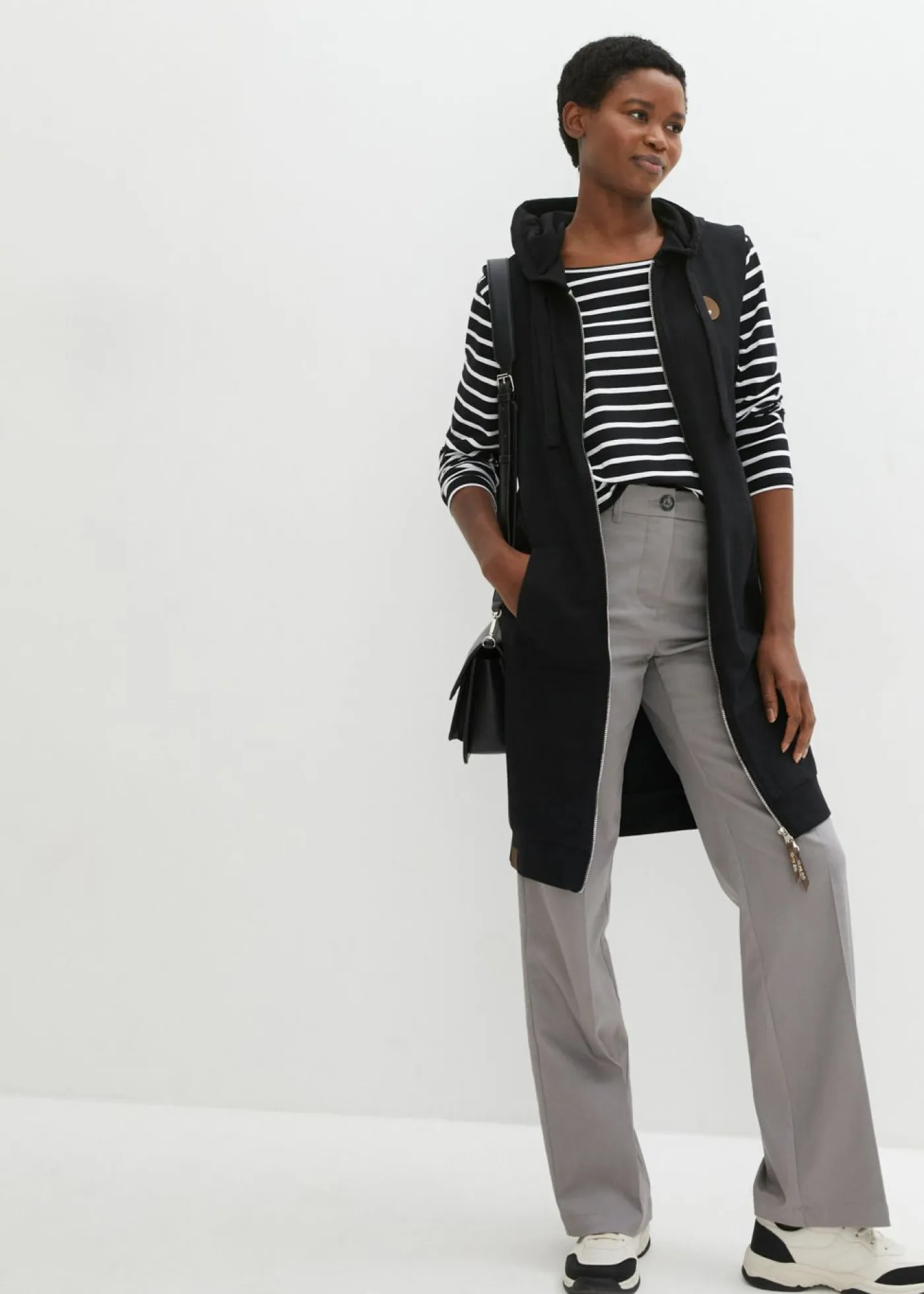 bonprix bonprix Ropa Cómoda|Chaquetas Y Abrigos>Chaleco largo tipo sudadera con capucha de mezcla de algodón Negro