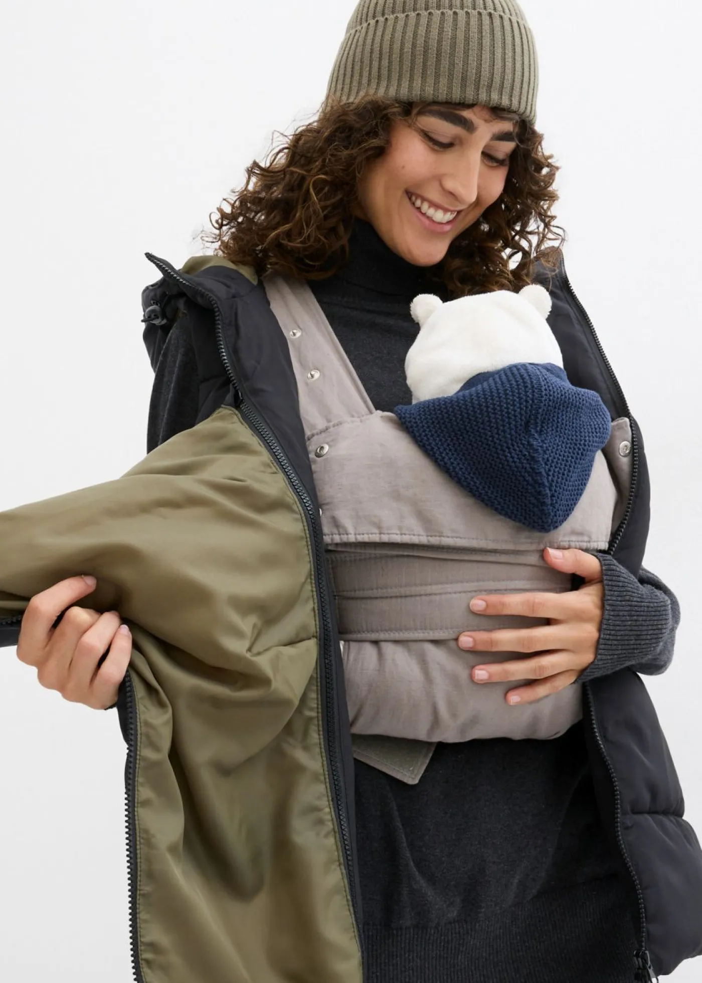 bonprix bonprix Premamá>Chaleco premamá 3 en 1 repelente al agua con inserto de porteo Negro-verde oliva oscuro