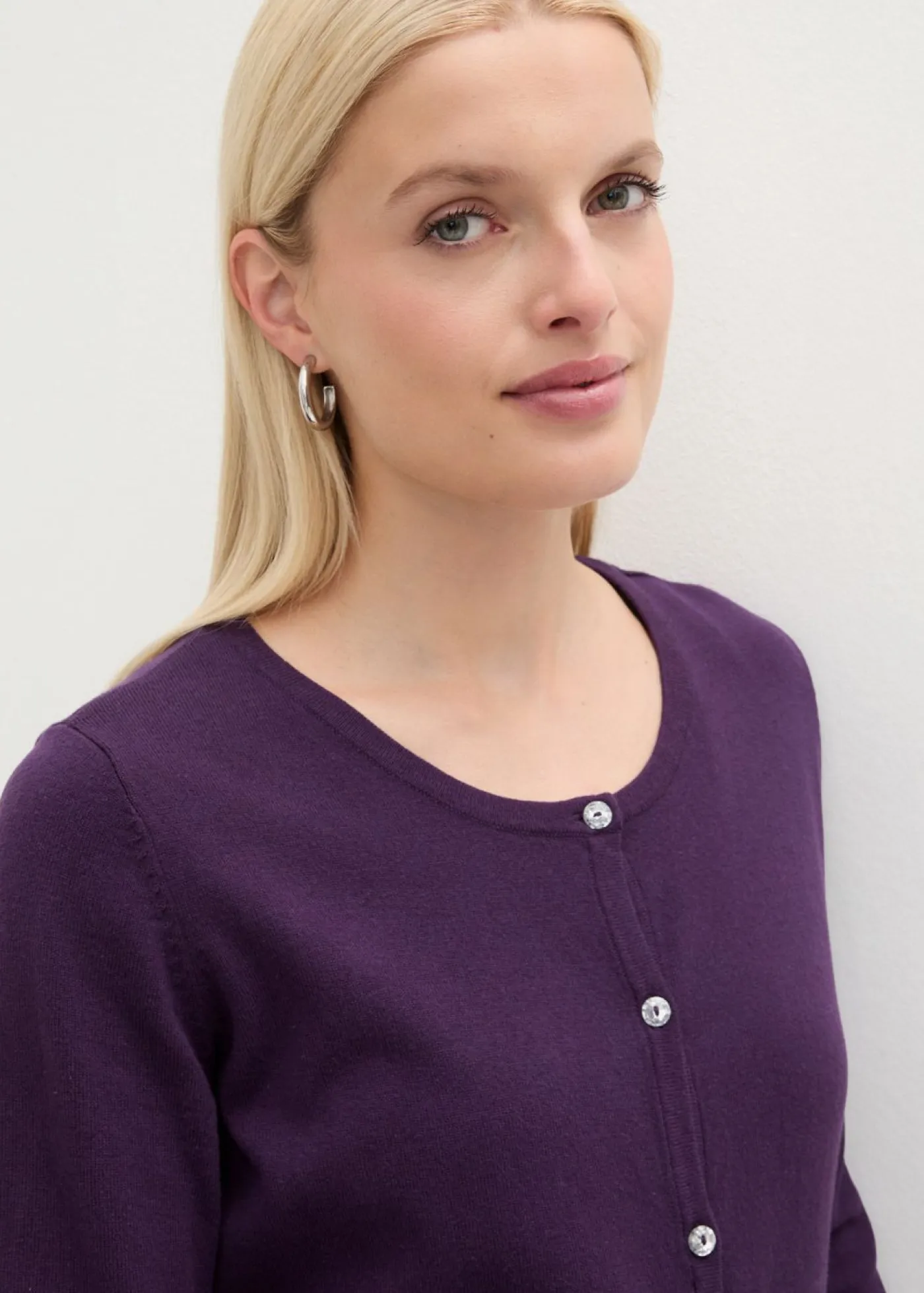 bonprix bonprix Básicos|Jerséis>Chaqueta ajustada de punto fino Lila oscuro