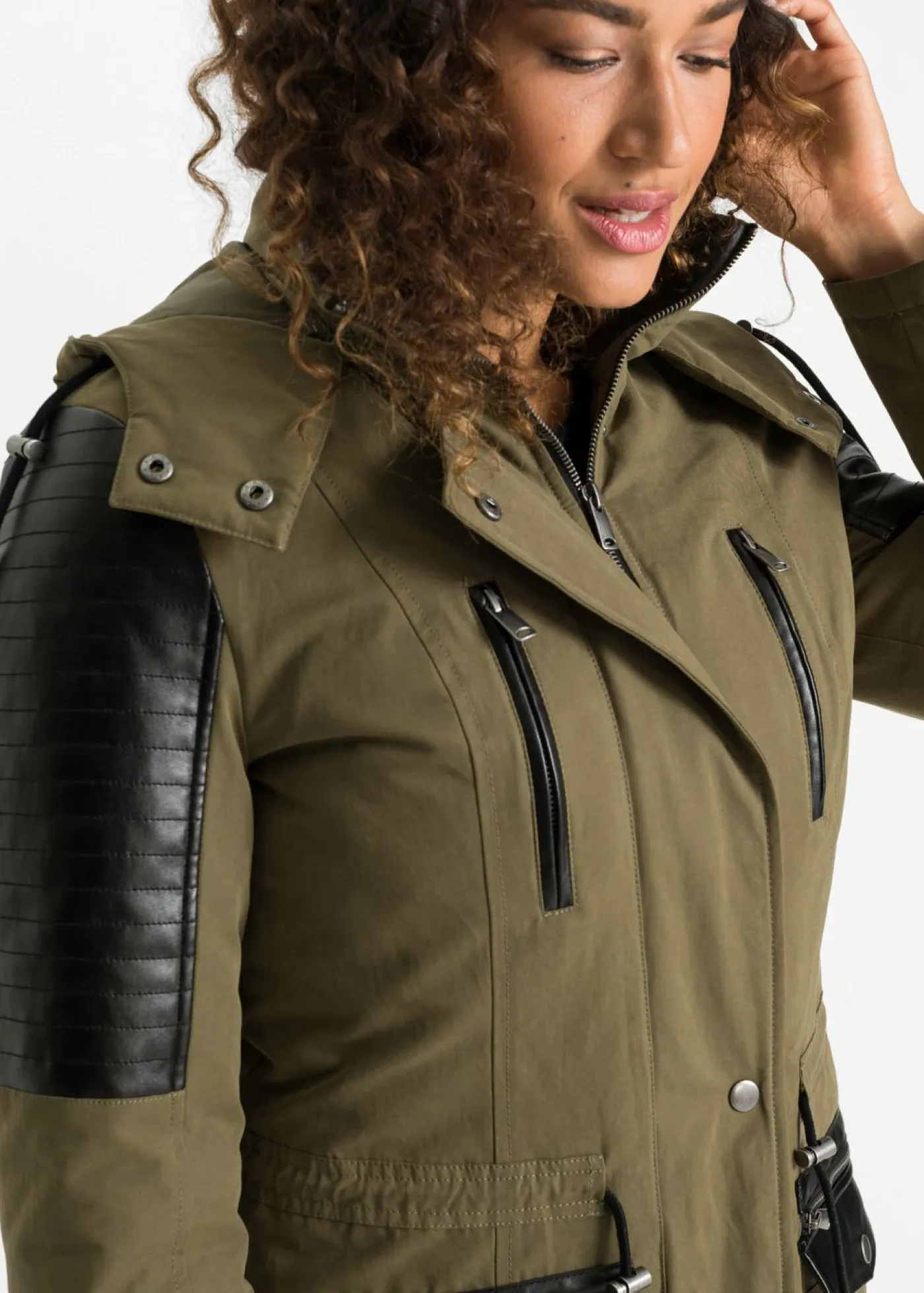 bonprix bonprix Chaquetas Y Abrigos>Chaqueta con insertos de piel sintética Caqui-negro