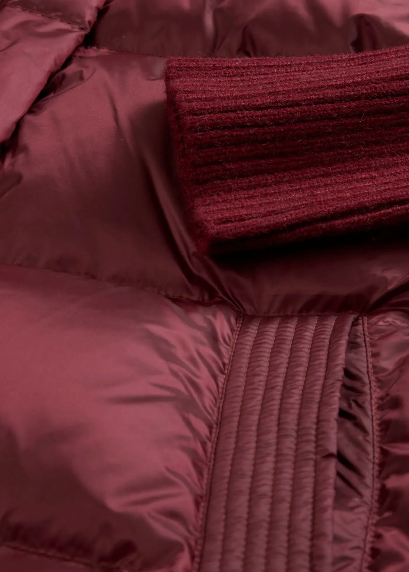 bonprix bonprix Premium|Chaquetas Y Abrigos>Chaqueta con plumón reciclado y mangas de punto mora oscuro