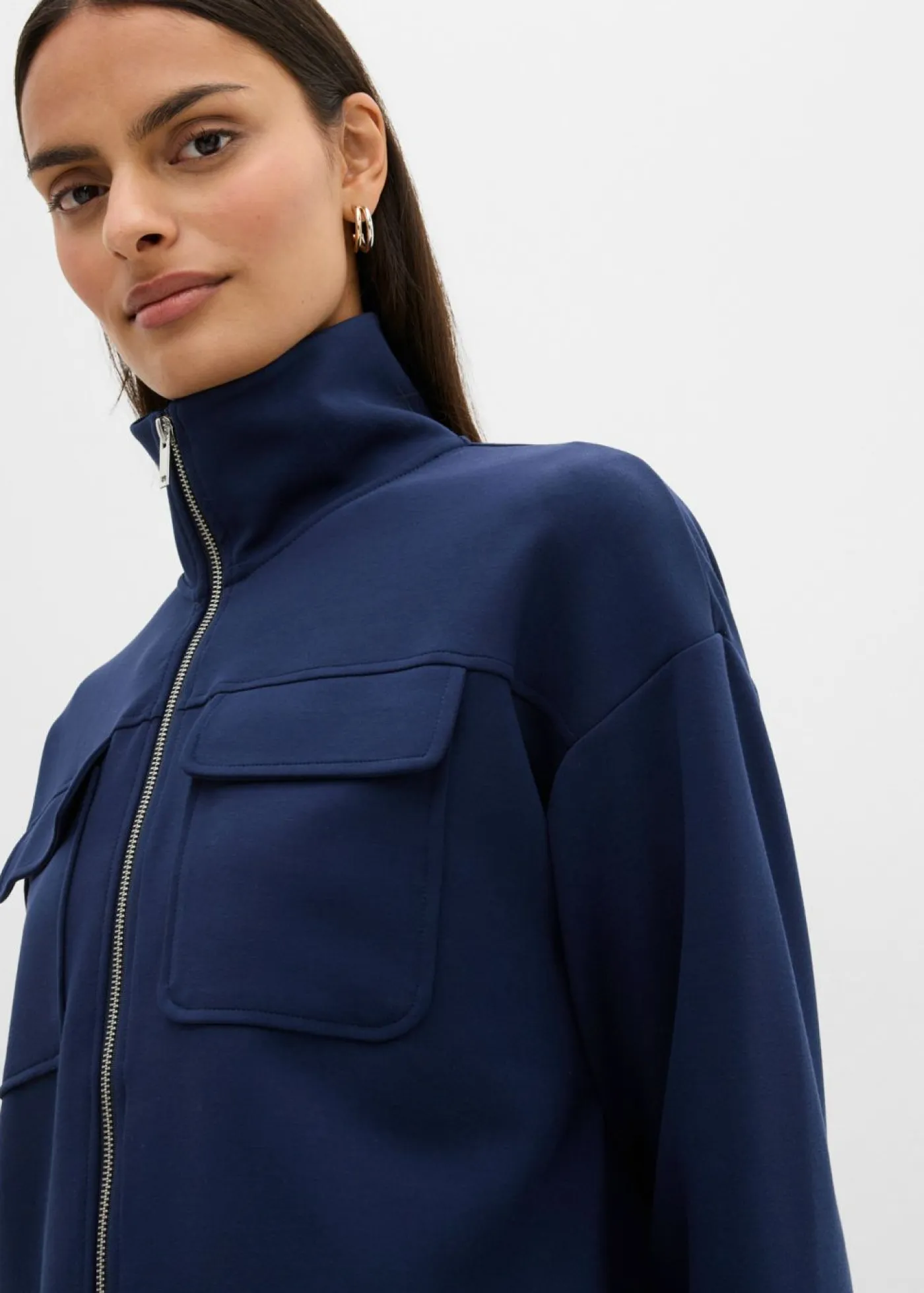 Mujer bonprix bonprix Chaqueta de chándal de mezcla de viscosa ligeramente brillante