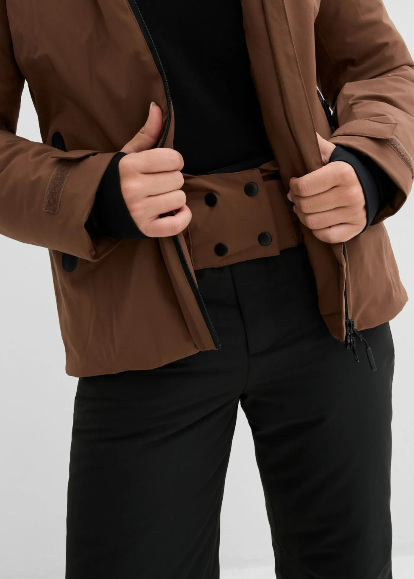 bonprix bonprix Ropa Para El Aire Libre|Ropa Deportiva>Chaqueta de esquí con protector antinieve Marrón claro