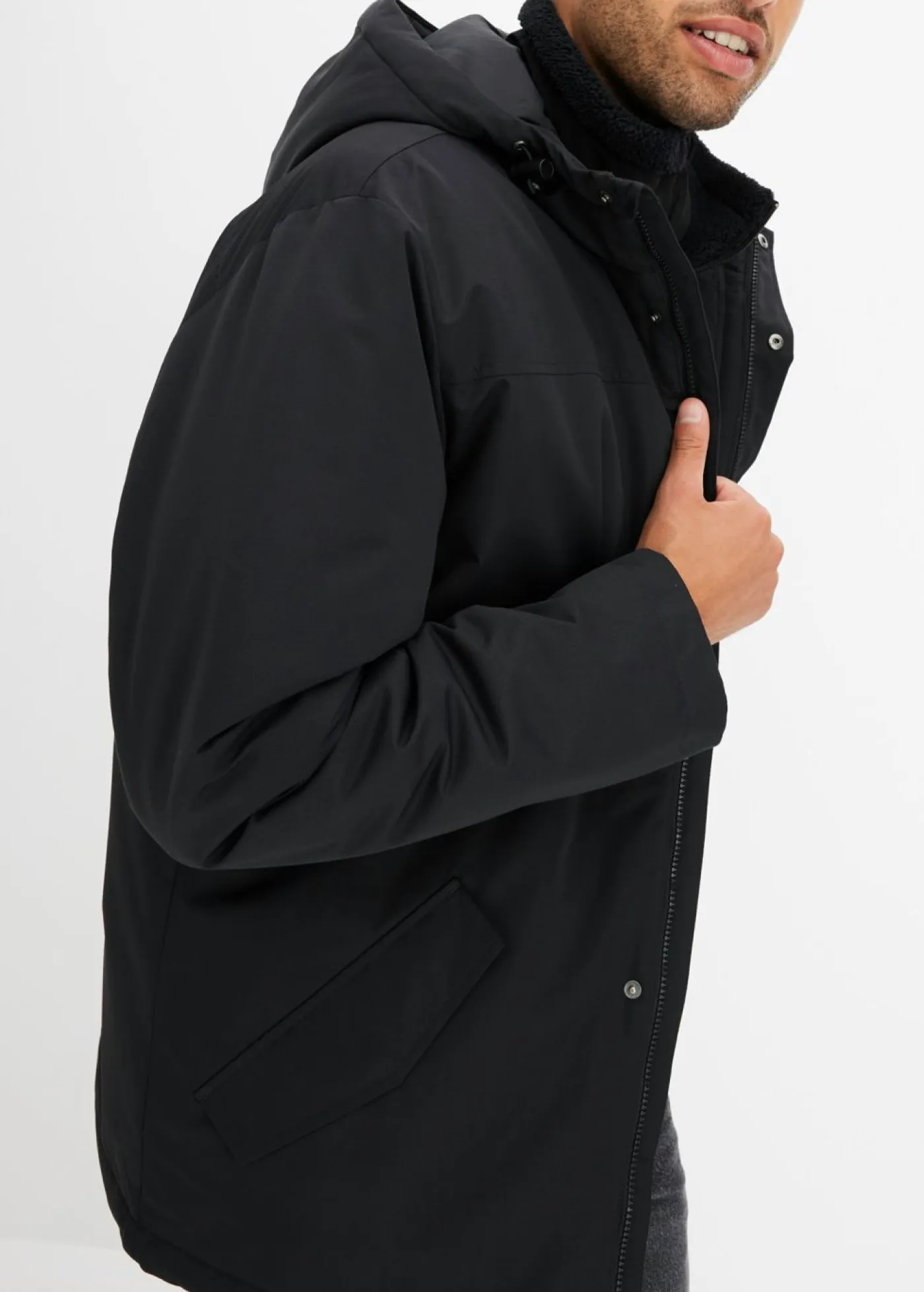 bonprix bonprix Chaquetas Y Abrigos·Chaquetas>Chaqueta de invierno con capucha Negro