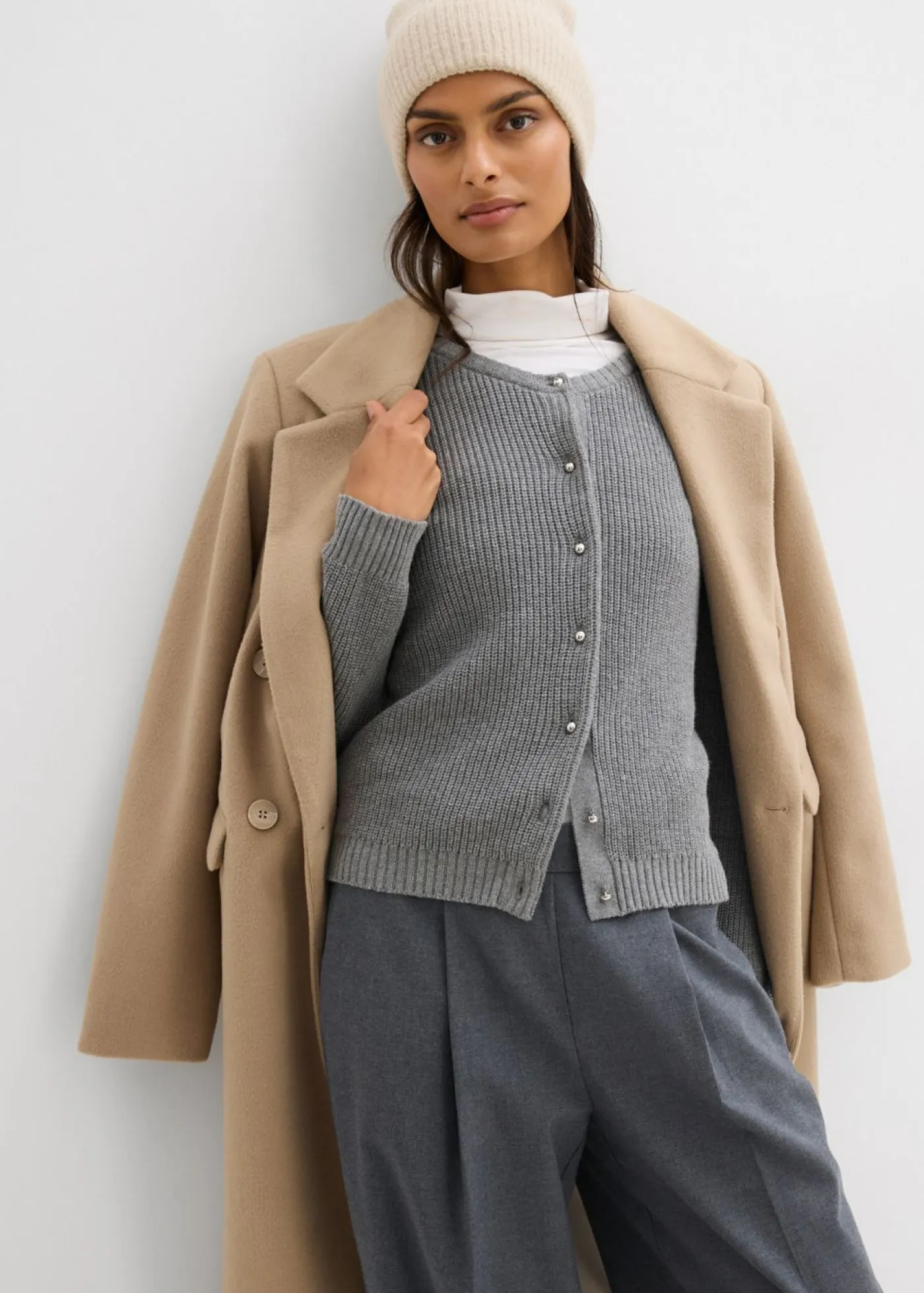 bonprix bonprix Esenciales|Jerséis>Chaqueta de punto de mezcla de lana con botones decorativos Gris jaspeado