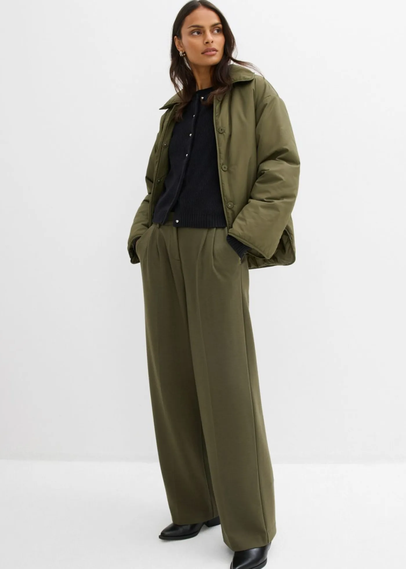 Mujer bonprix bonprix Chaqueta de punto de mezcla de lana con botones decorativos