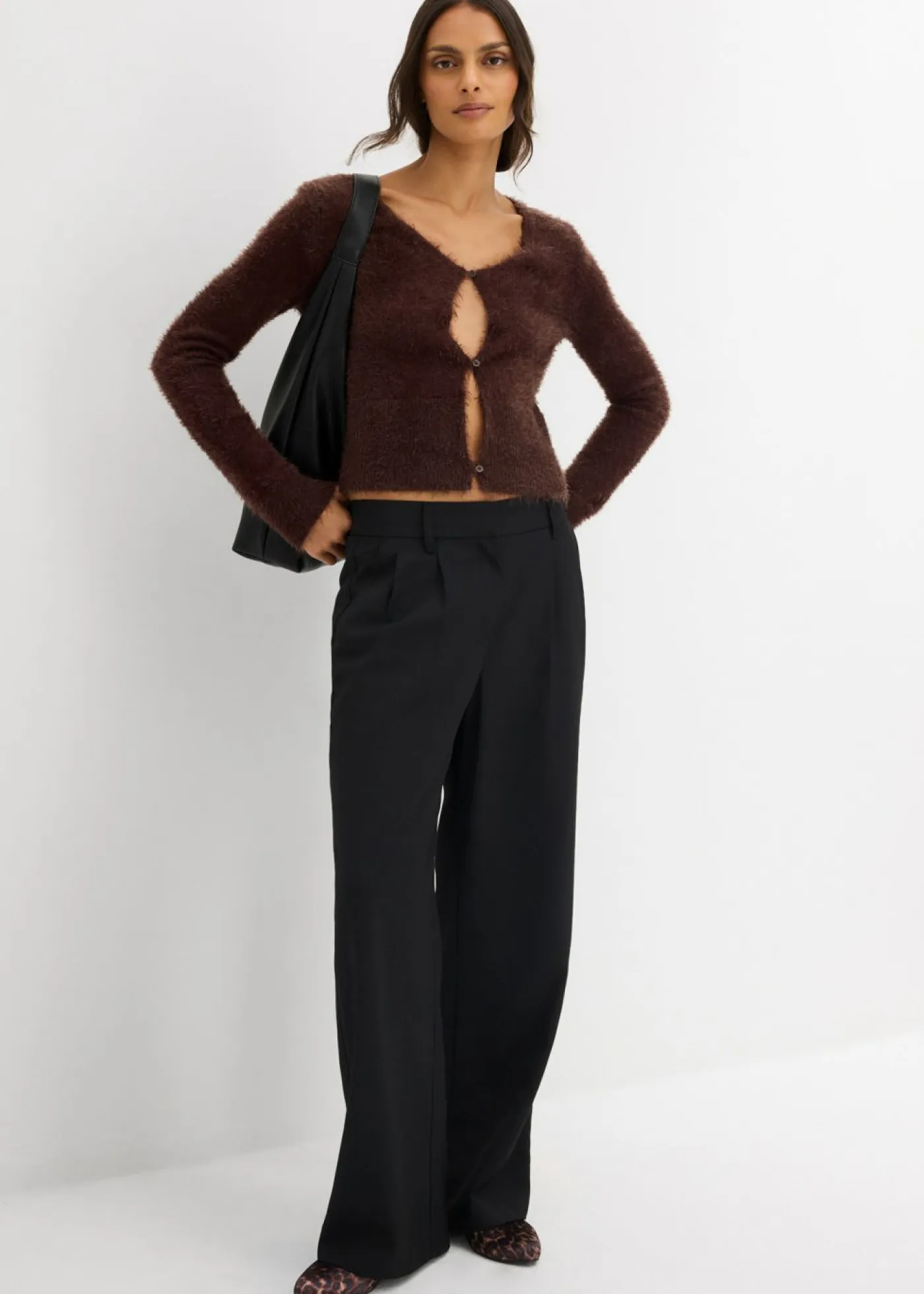 bonprix bonprix Jerséis|Ropa De Punto>Chaqueta de punto fino de hilo suave Marrón oscuro