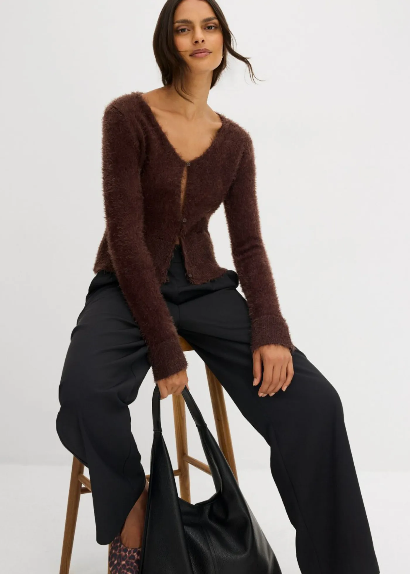 bonprix bonprix Jerséis|Ropa De Punto>Chaqueta de punto fino de hilo suave Marrón oscuro