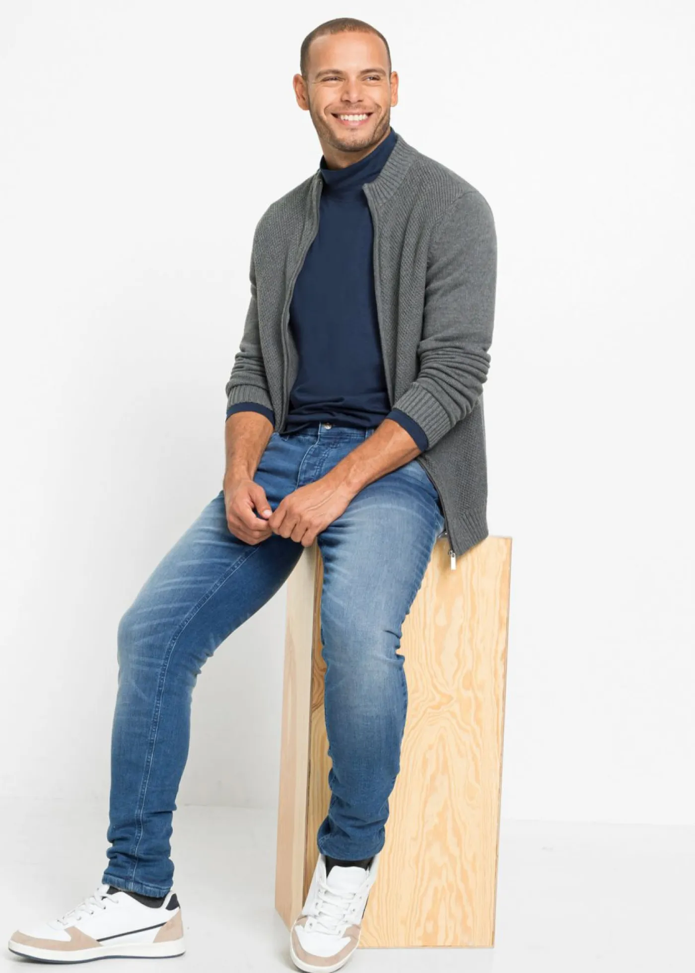 Hombre bonprix bonprix Chaqueta de punto fino de algodón puro