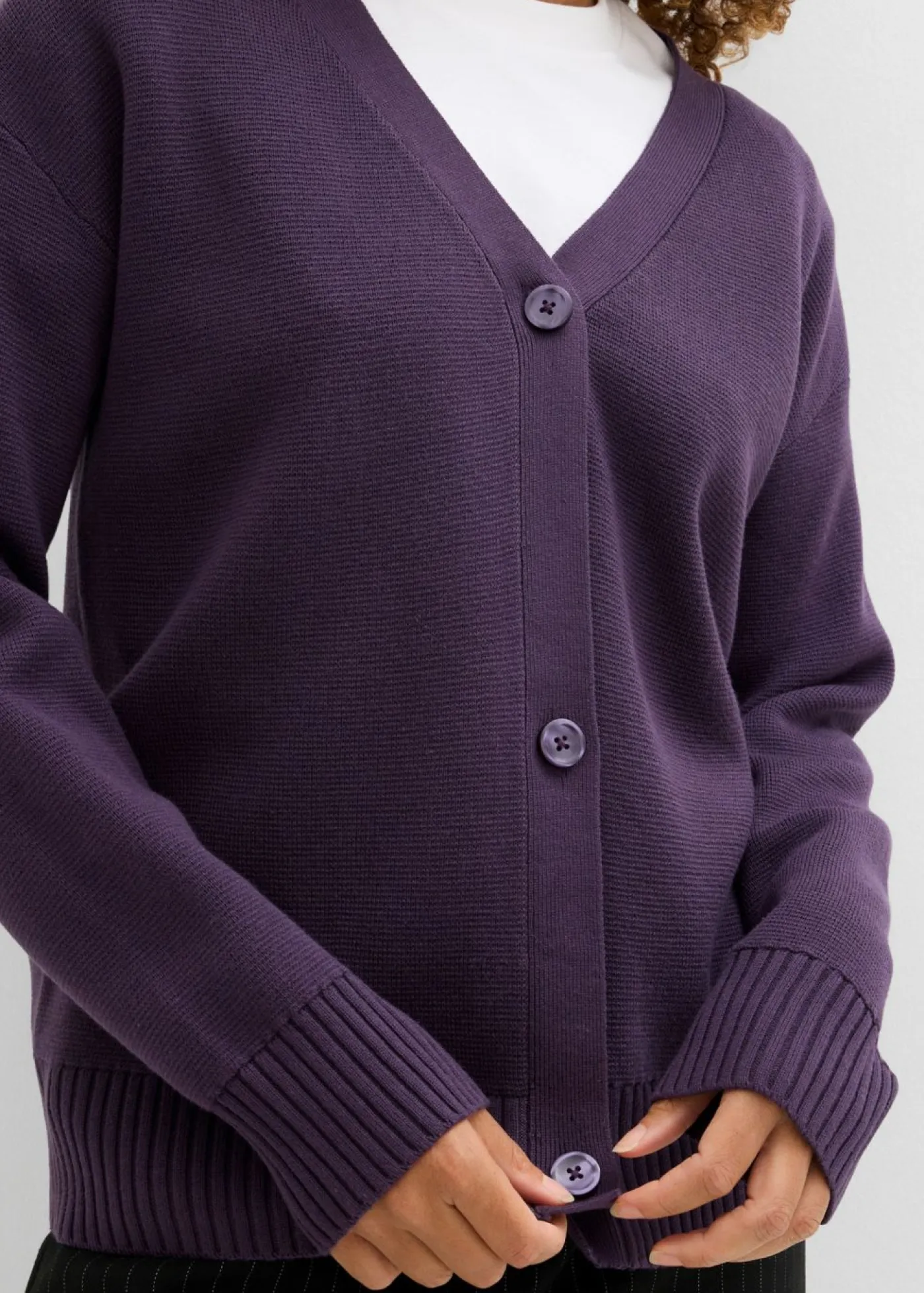 bonprix bonprix Básicos|Jerséis>Chaqueta de punto fino Milano de canalé Ciruela