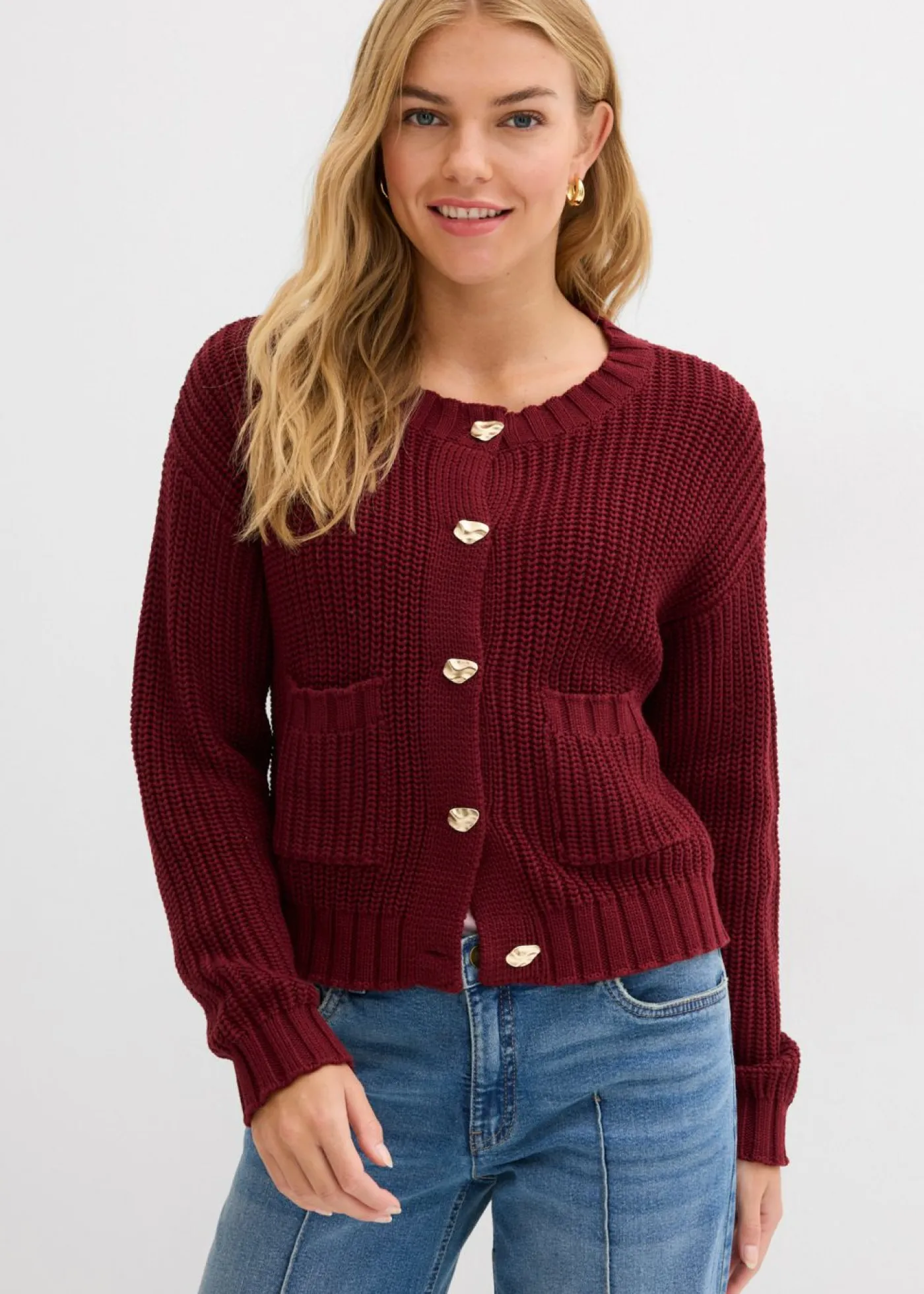 Mujer bonprix bonprix Chaqueta de punto grueso con botones con efecto martillado