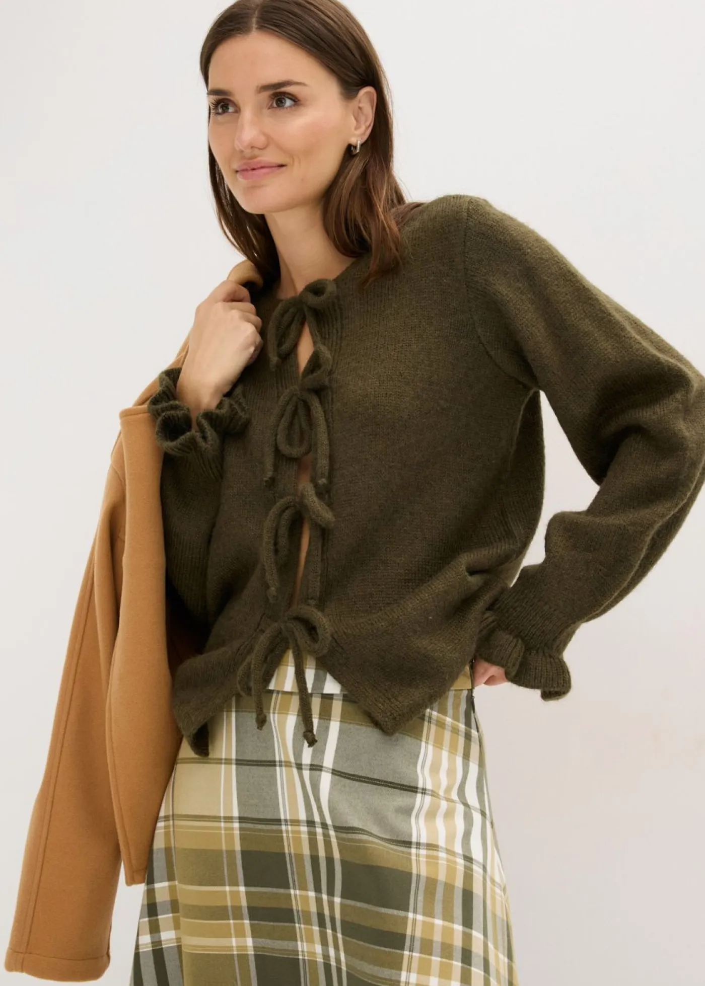 bonprix bonprix Jerséis|Ropa De Punto>Chaqueta de punto oversize de suave mezcla de lana verde oliva oscuro/verde oliva mate moteado