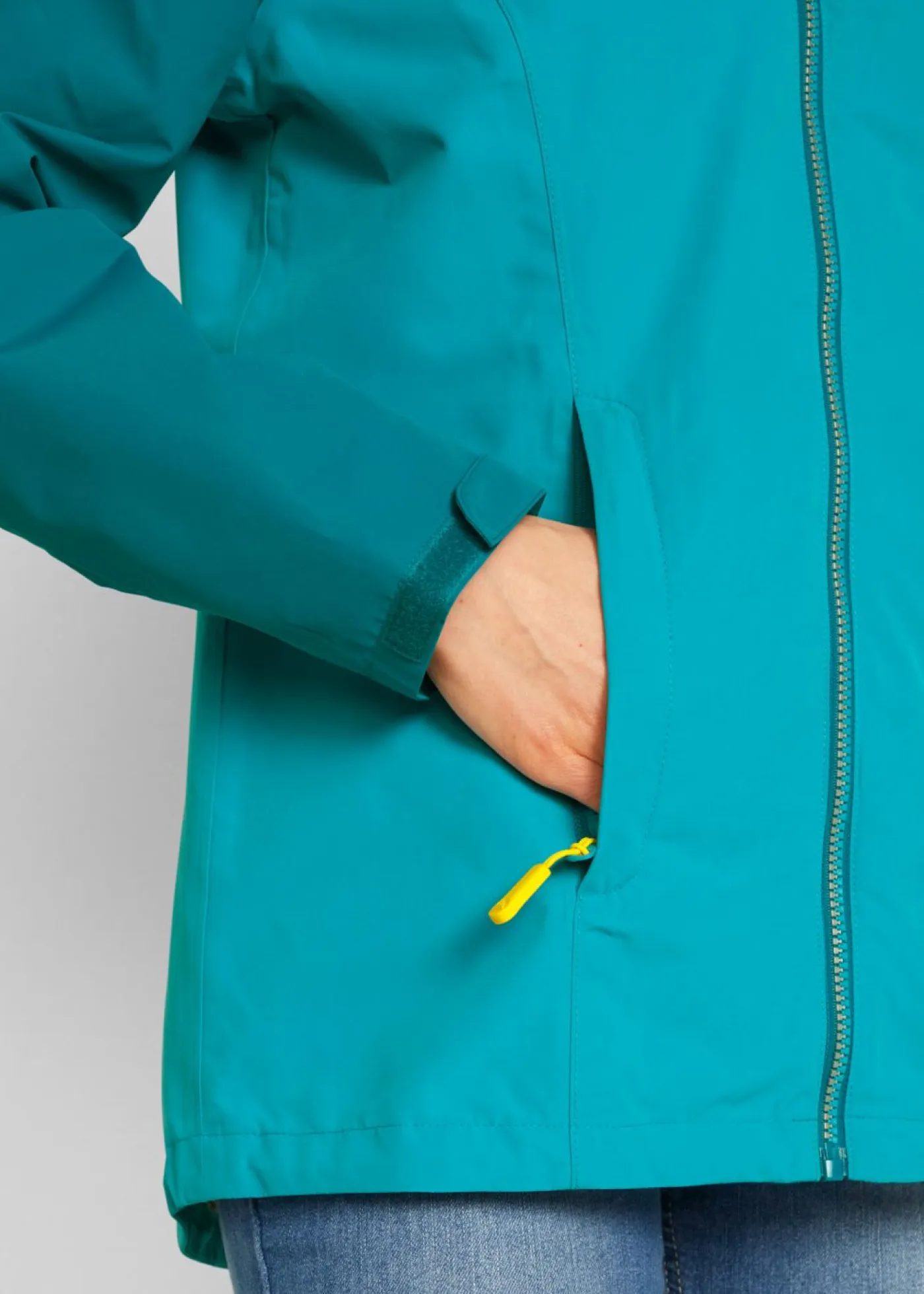 Mujer bonprix bonprix Chaqueta funcional impermeable con capucha
