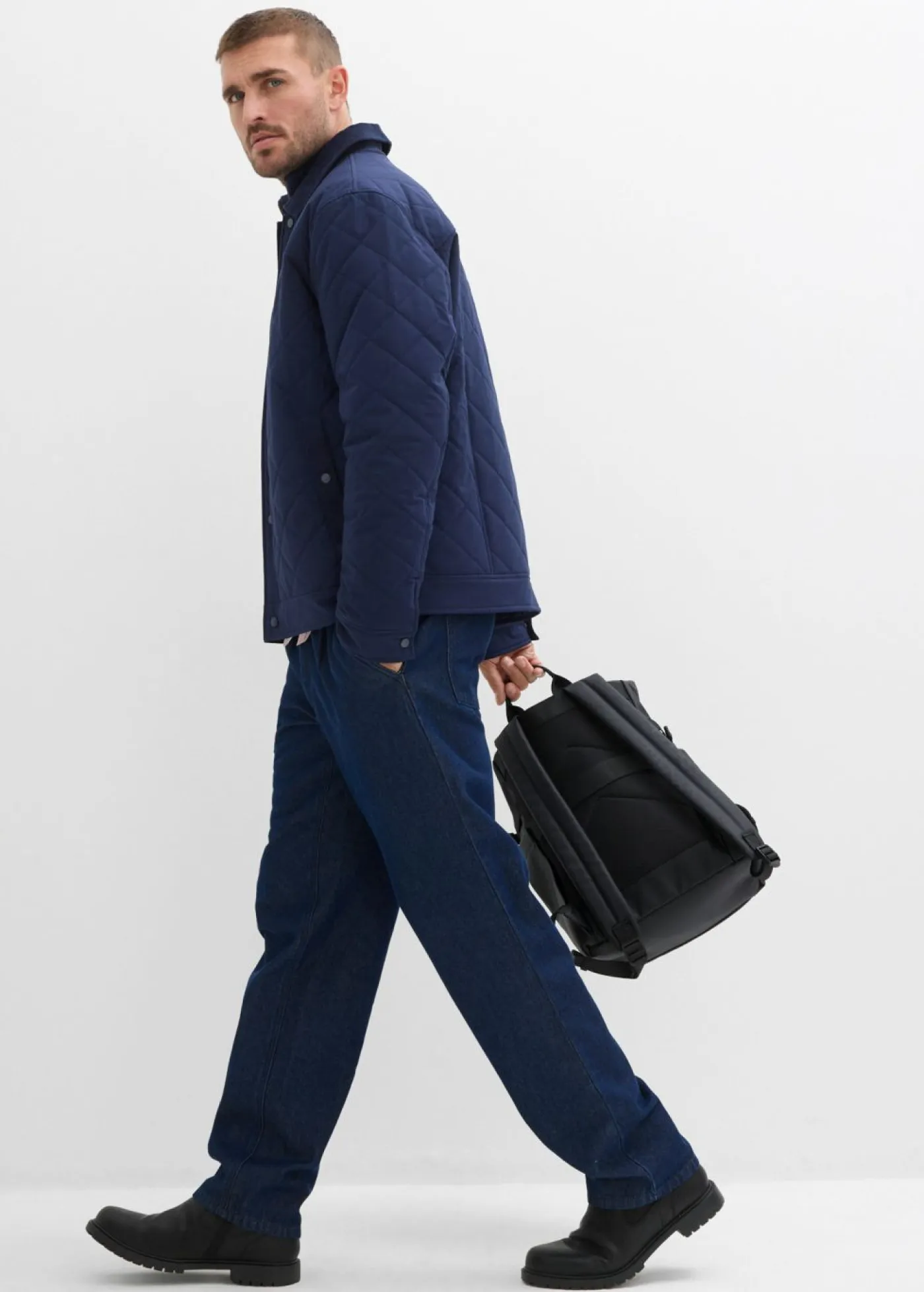 bonprix bonprix Chaquetas Y Abrigos·Chaquetas|Chaquetas Y Abrigos·Chaquetas Técnicas>Chaqueta guateada con cuello de pana Azul marino