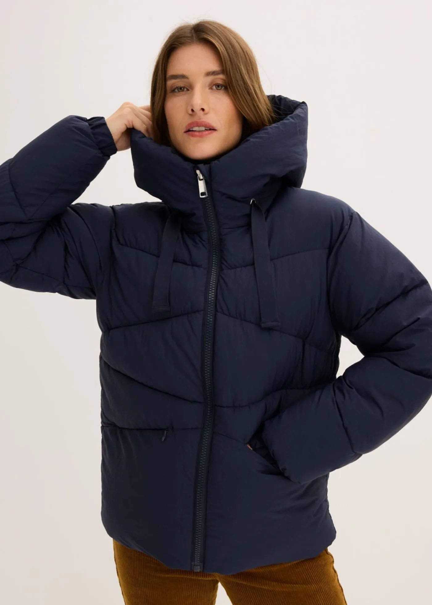 bonprix bonprix Chaquetas Y Abrigos>Chaqueta guateada repelente al agua azul tinta