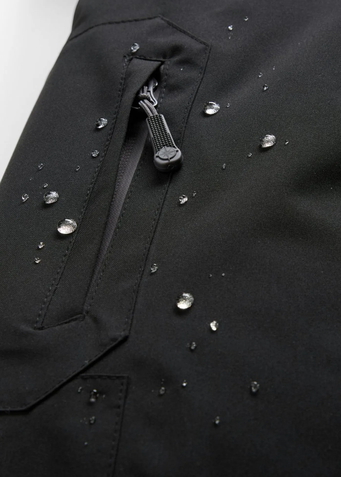 bonprix bonprix Ropa Para El Aire Libre|Ropa Deportiva>Chaqueta impermeable de esquí con protector antinieve Negro