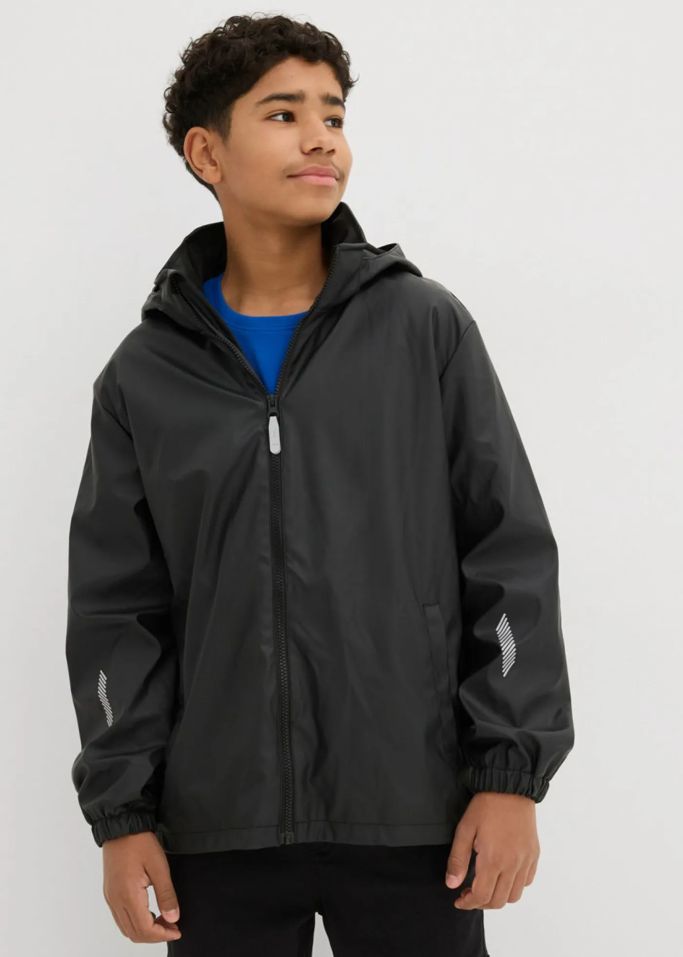 bonprix bonprix Ropa 9 A 16 Años·Chaquetas Y Ropa Outdoor>Chaqueta impermeable térmica con forro polar y capucha desmontable Negro