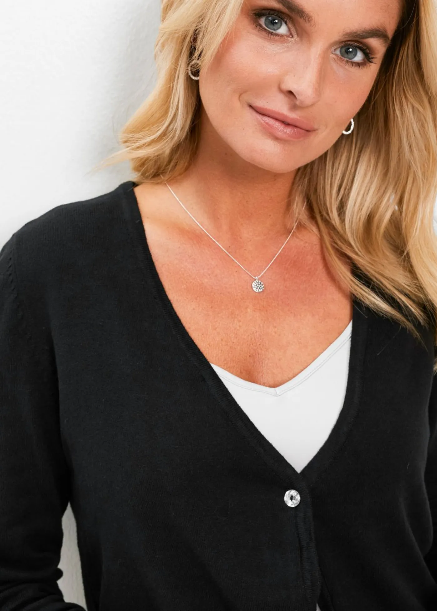 bonprix bonprix Jerséis|Ropa De Punto>Chaqueta lisa de punto fino Negro