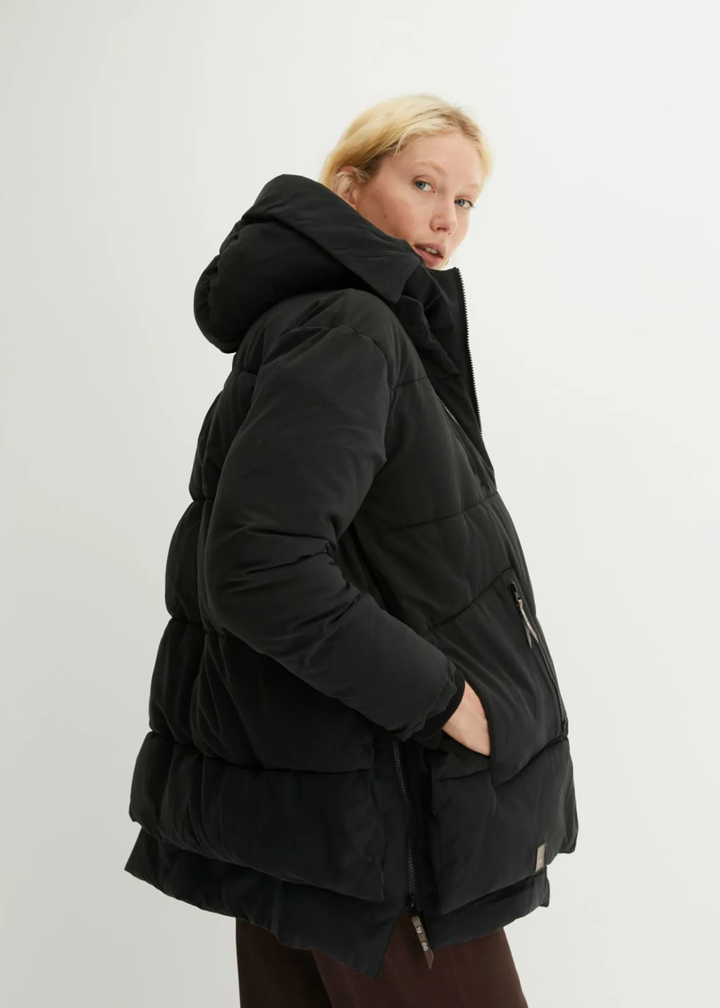 Mujer bonprix bonprix Chaqueta oversize de invierno con capucha