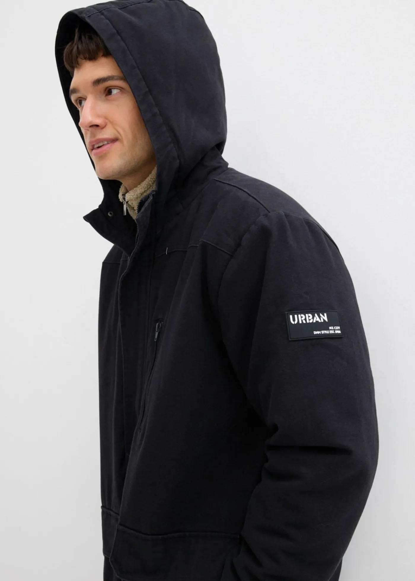 bonprix bonprix Chaquetas Y Abrigos·Chaquetas>Chaqueta resistente de invierno de lona Negro