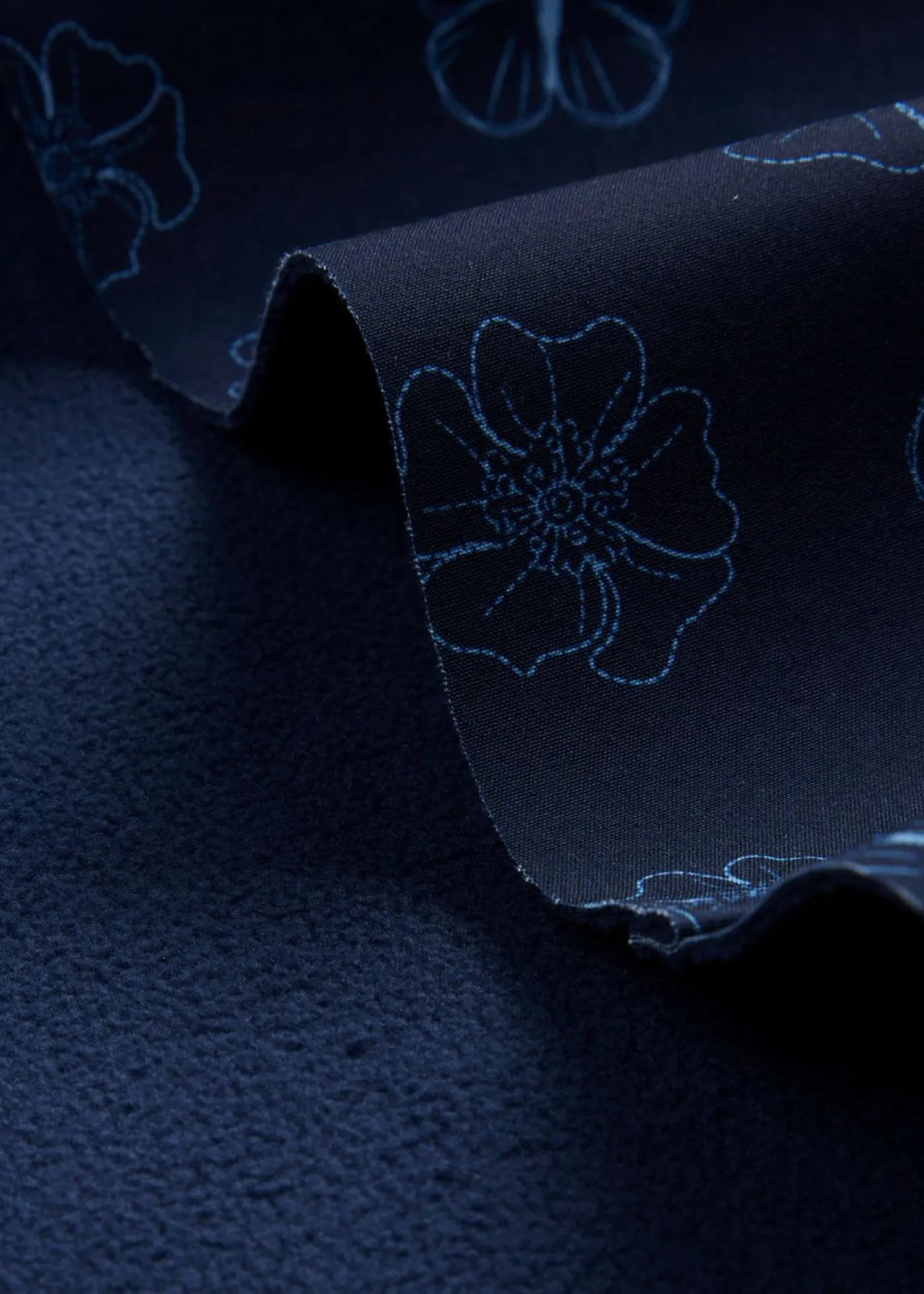 Mujer bonprix bonprix Chaqueta softshell repelente al agua con patrón de flores