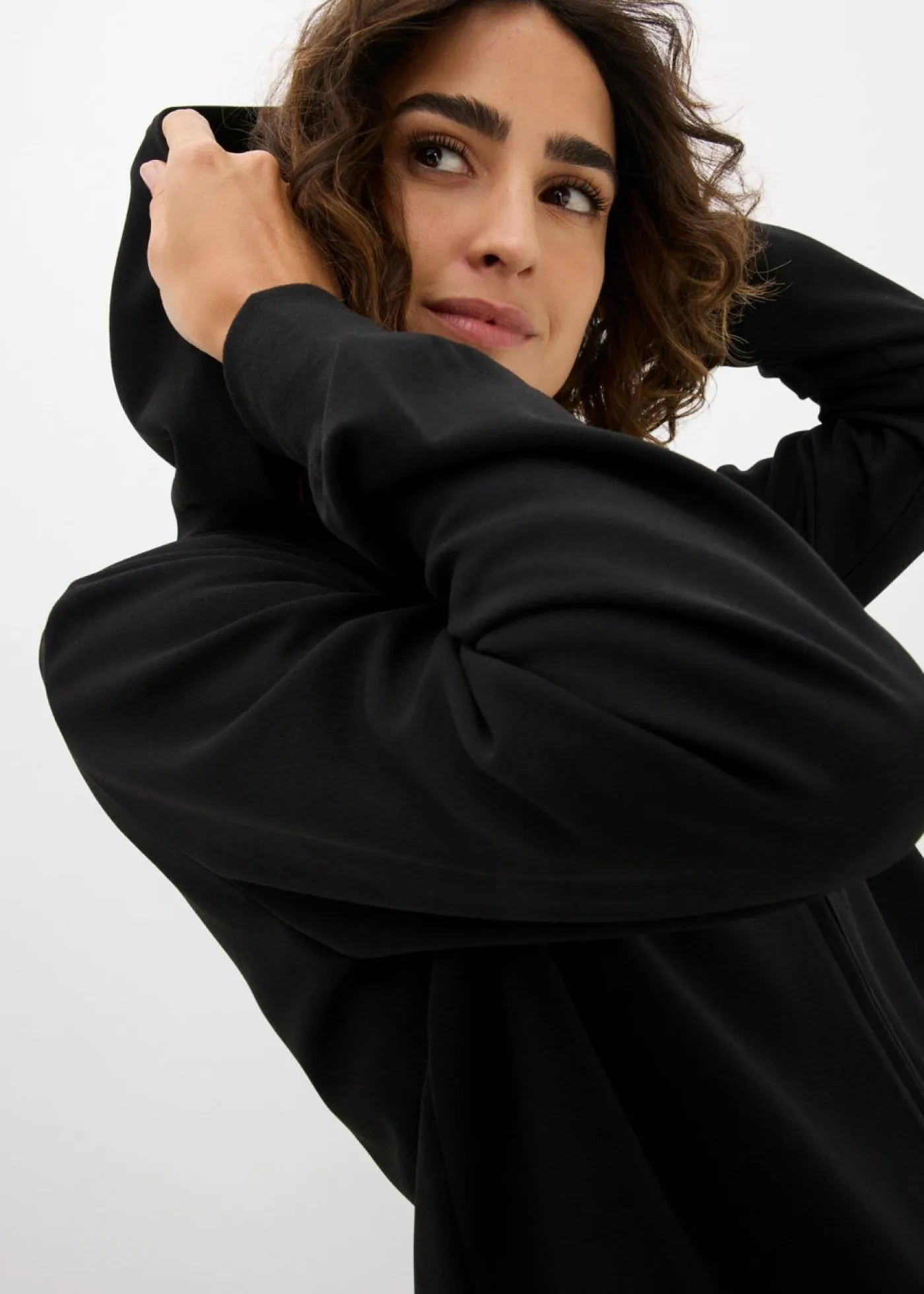 Mujer bonprix bonprix Chaqueta tipo sudadera con capucha y cremallera