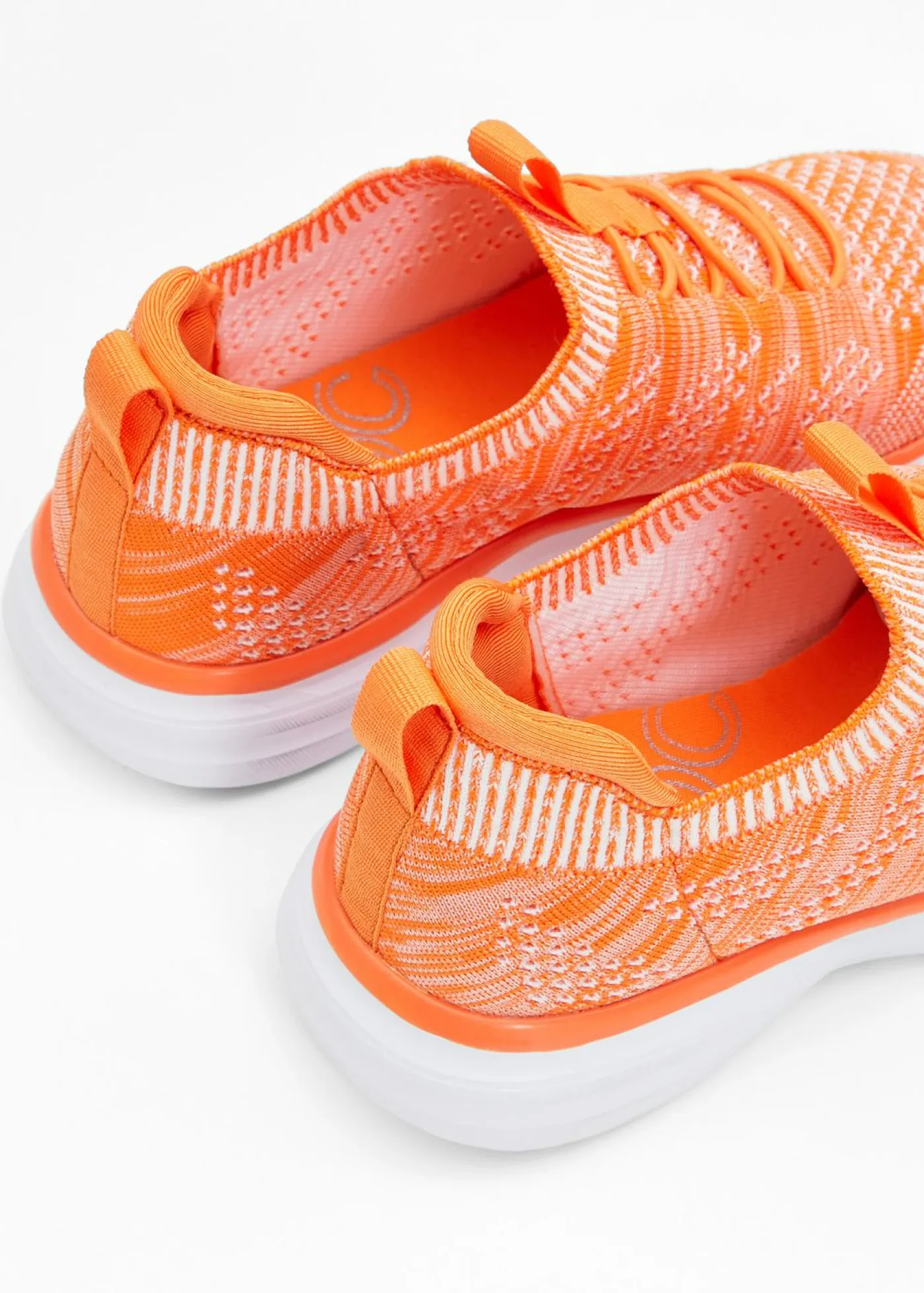 bonprix bonprix Tendencias·Zapatos Veganos|Zapatillas Deportivas>Cómodas zapatillas sin cordones de material suave Naranja claro