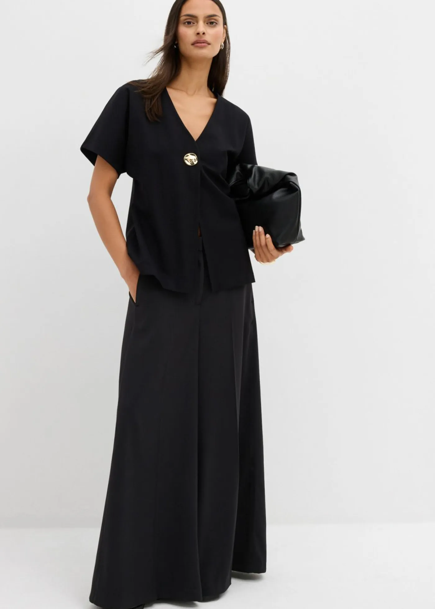 bonprix bonprix Esenciales|Ropa Cómoda>Cómodo chaleco de tejido Punto di Roma con botones decorativos Negro