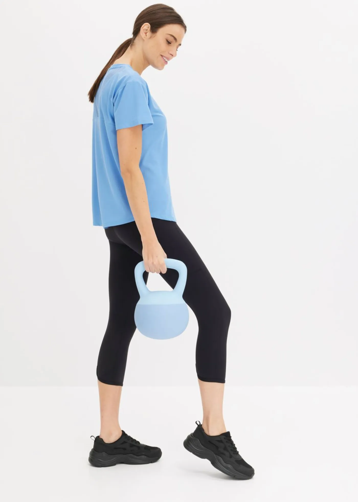 bonprix bonprix Ropa Deportiva|Pantalones>Cómodos leggings deportivos capri con bolsillo para móvil y material de secado rápido Negro