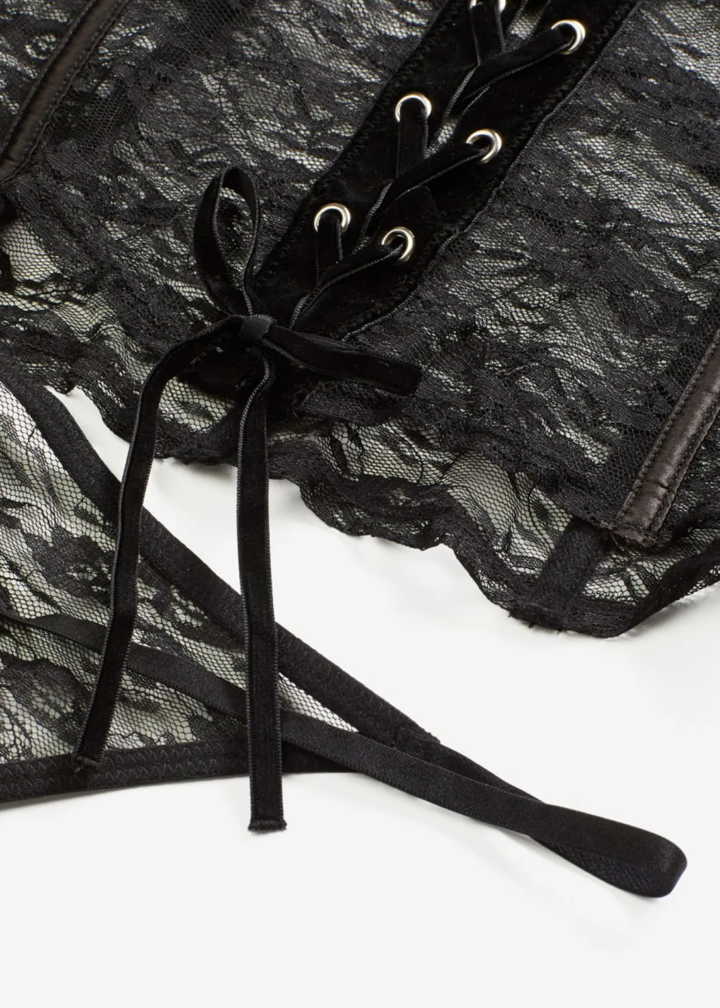 Mujer bonprix bonprix Corsé + tanga de encaje (2 piezas)