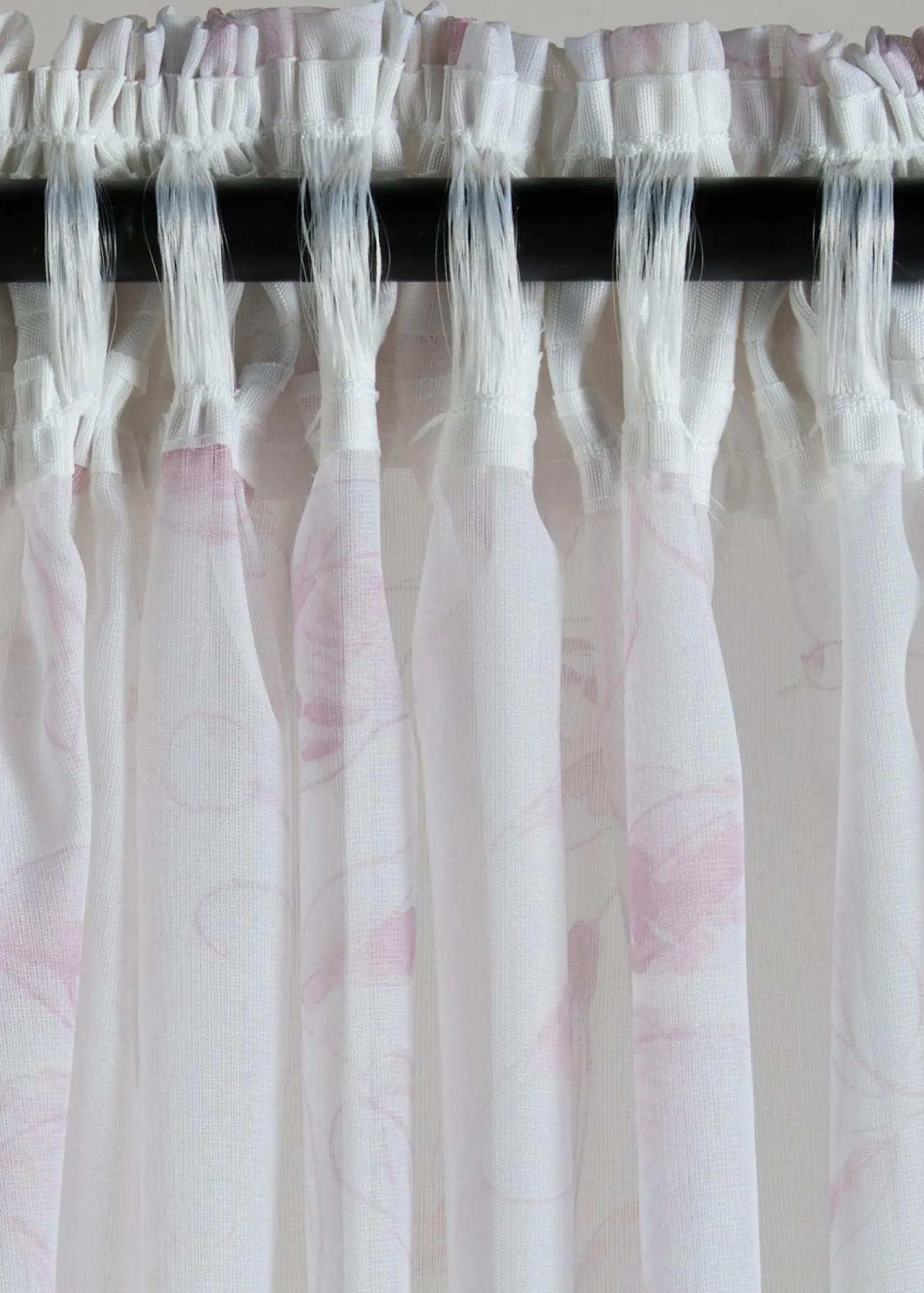 bonprix bonprix Muebles De Sala De Estar·Cortinas De Salón|Cortinas Para Dormitorio>Cortina con estampado floral (1 unidad) Crema-rosa claro